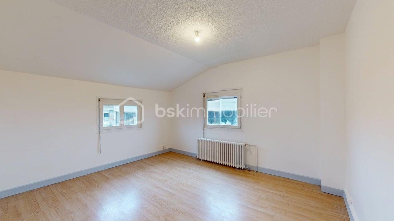 Maison de 179,88 m² - location-BEAUNE-LA-ROLANDE-11122025_175931.jpg