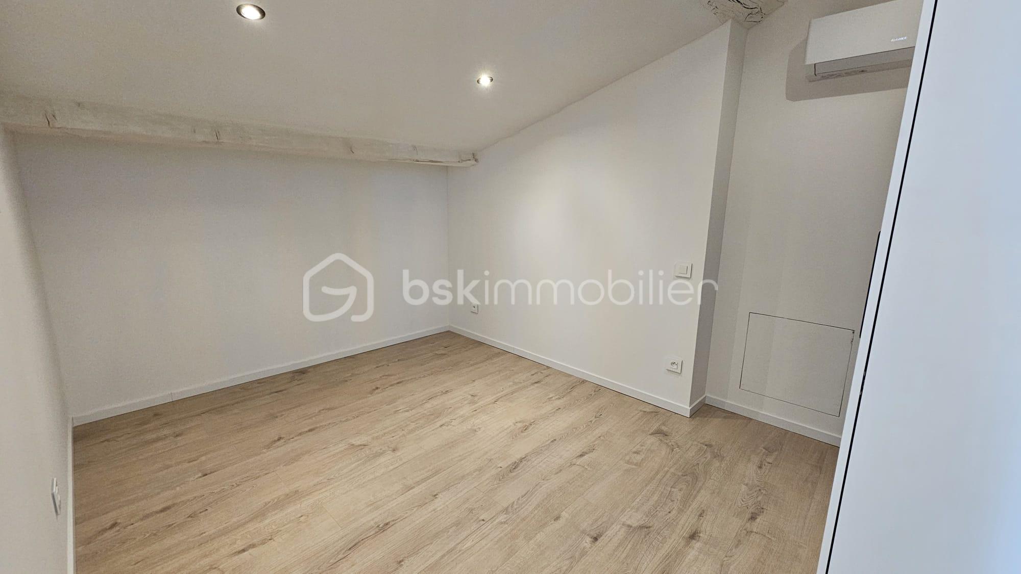 Duplex de 70 m² - dcfa5511-c6b1-444d-a6f2-f3ddca7aa14e.jpg