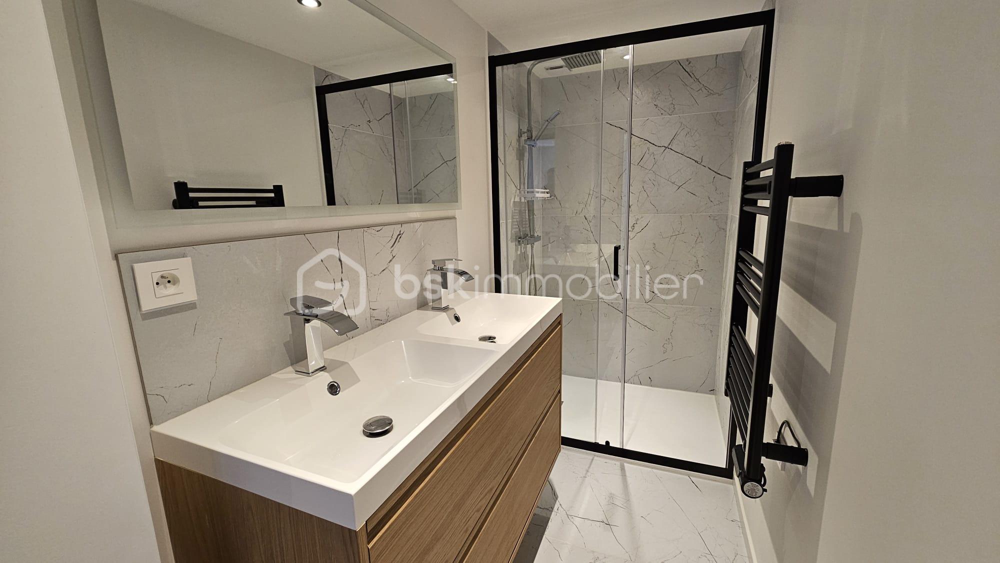 Duplex de 70 m² - c9c9fddb-b2a7-4e62-8671-bc10ced8b5f3.jpg