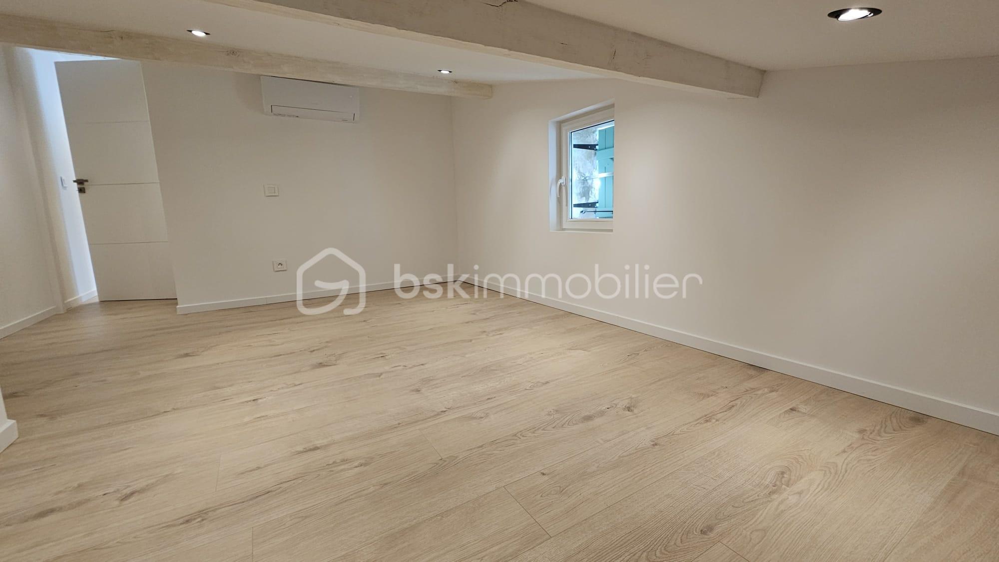 Duplex de 70 m² - 40e4bb0e-ecb5-42a1-86de-7029eb6cc9a0.jpg