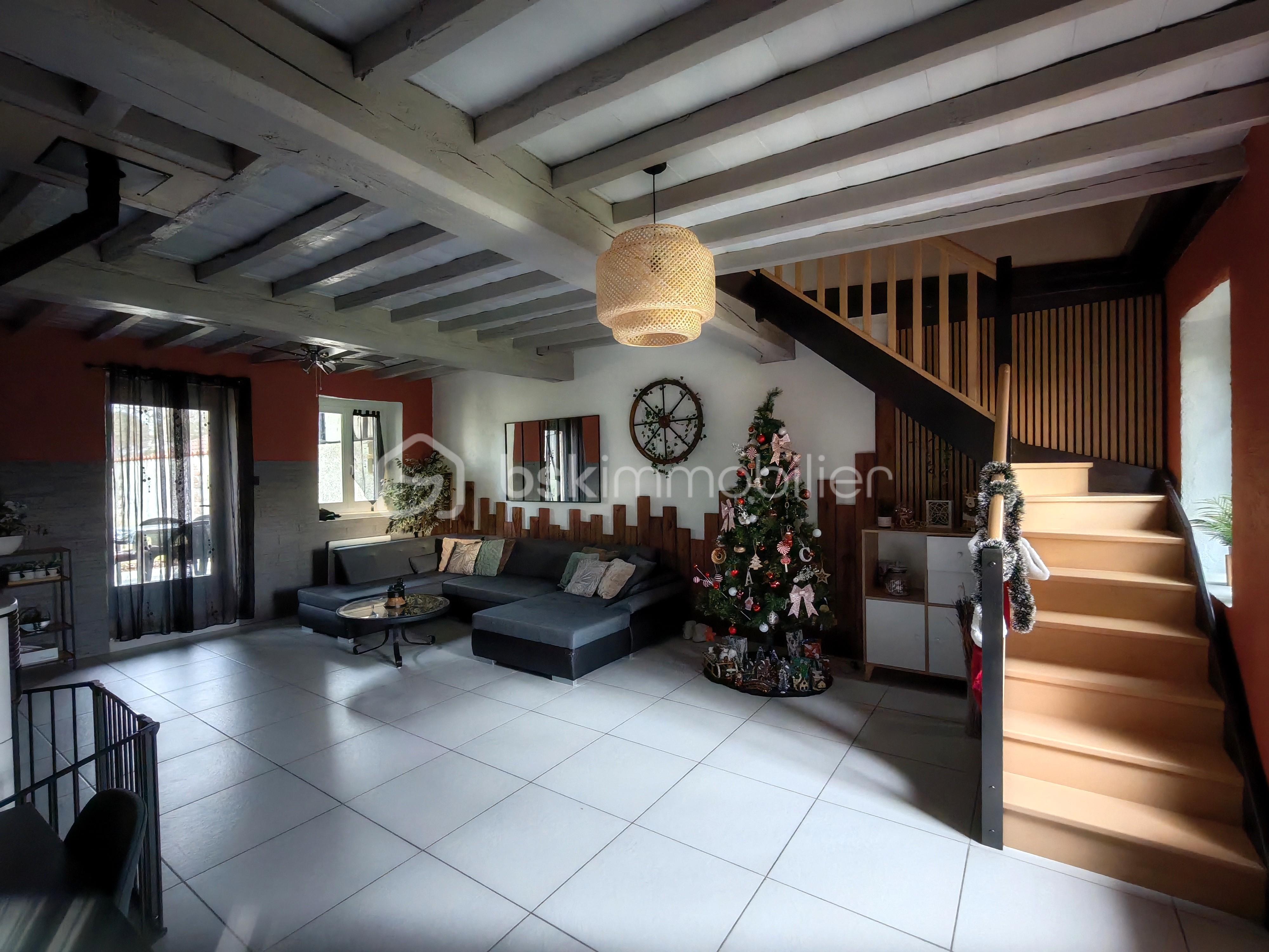 Corps de ferme de 171,54 m² - IMG_20251219_100256.jpg