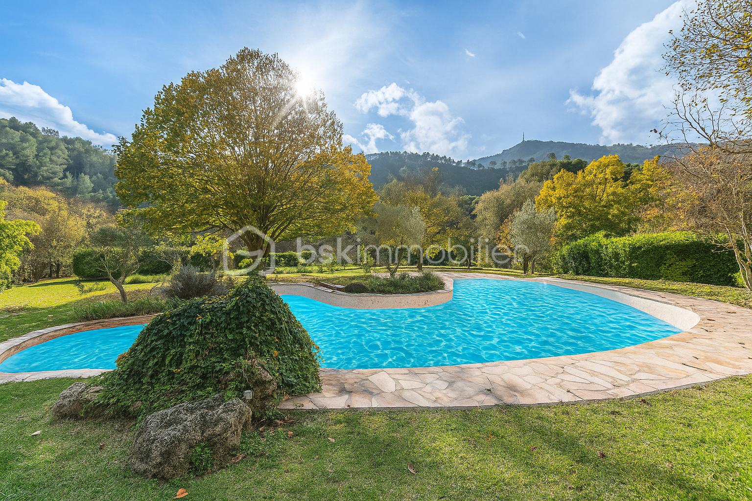 Demeure de 246,49 m² - ChatGPT Image 11 nov. 2025, 19_30_25.png