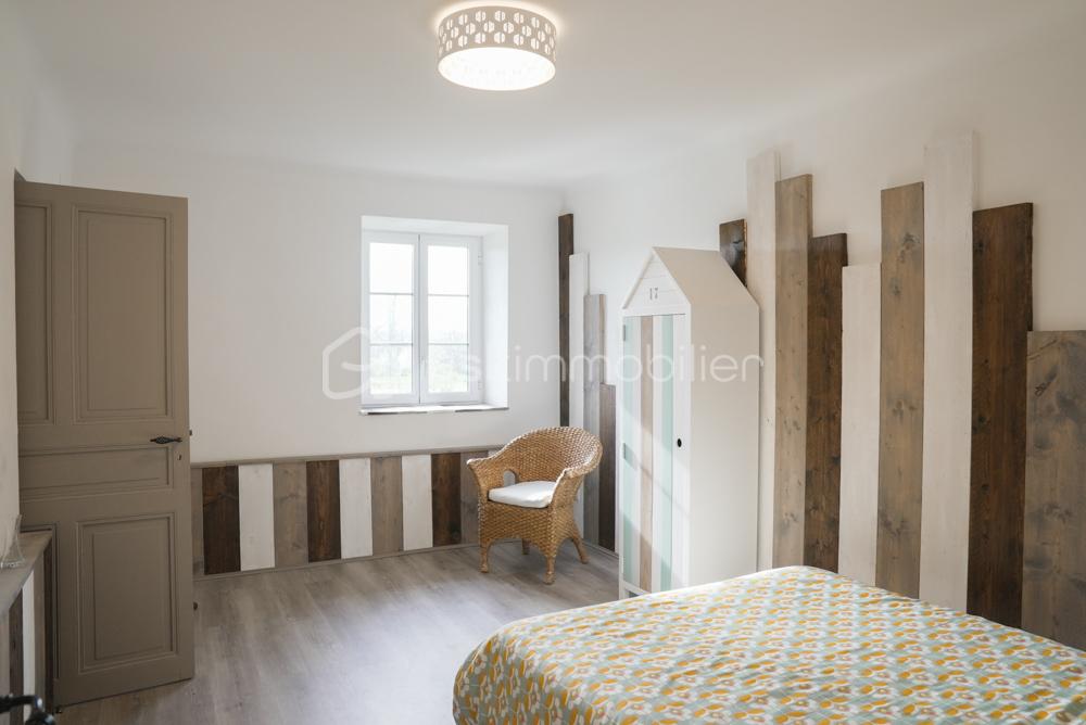 Corps de ferme de 300 m² - Chambre 2 gîte sud DSC00145.jpg