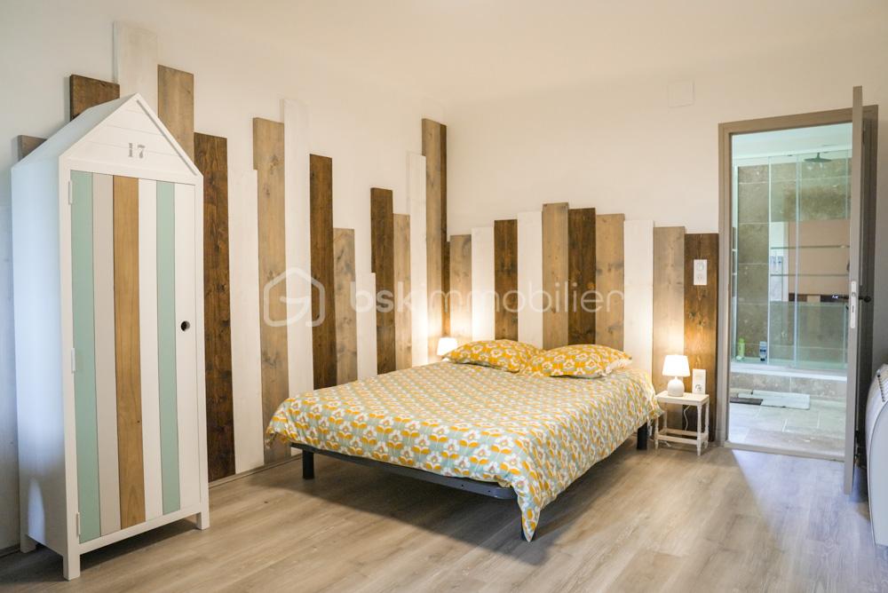 Corps de ferme de 300 m² - Chambre 2 G sud  DSC00147.jpg