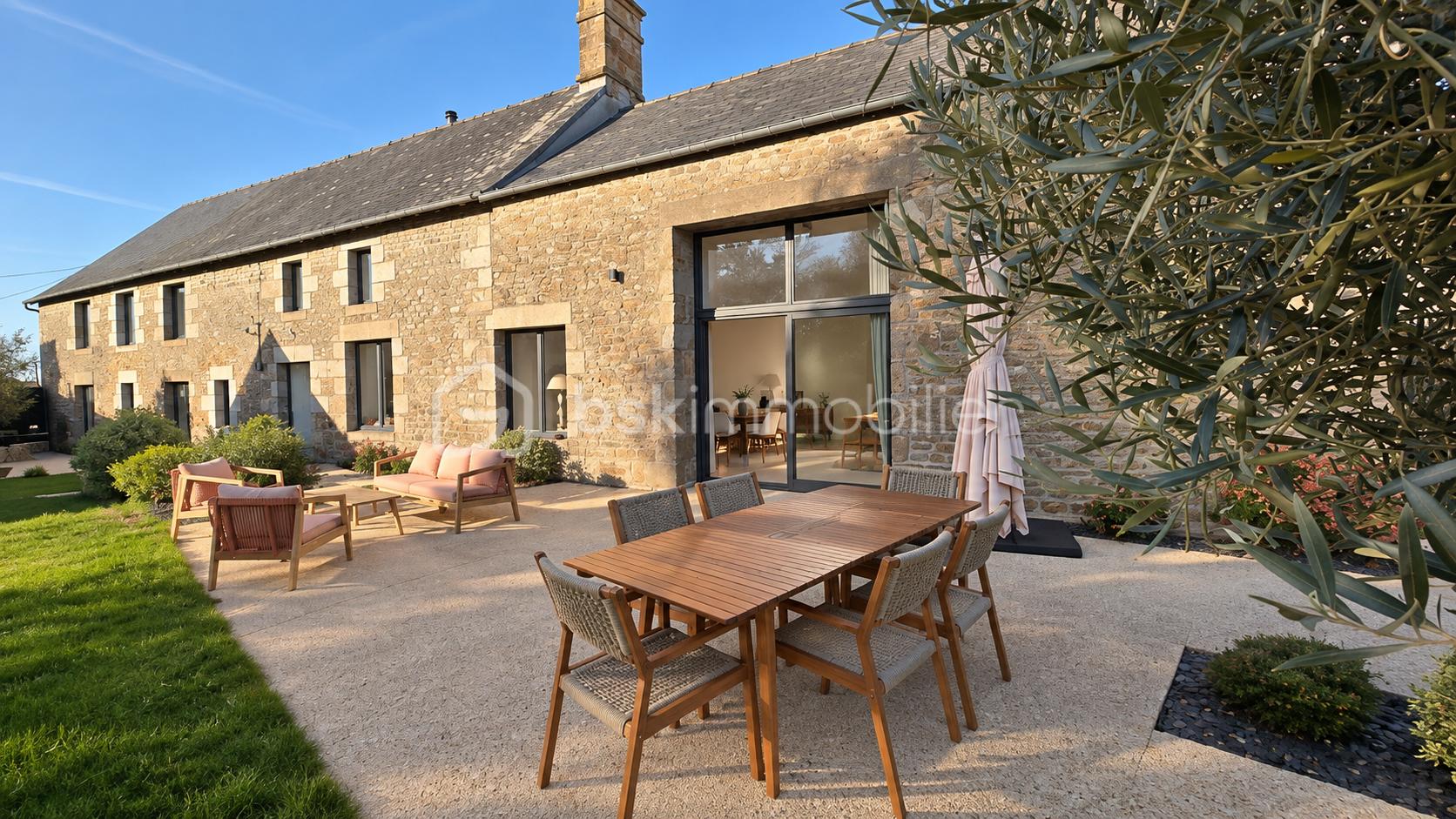 FACADE MAISON1.png