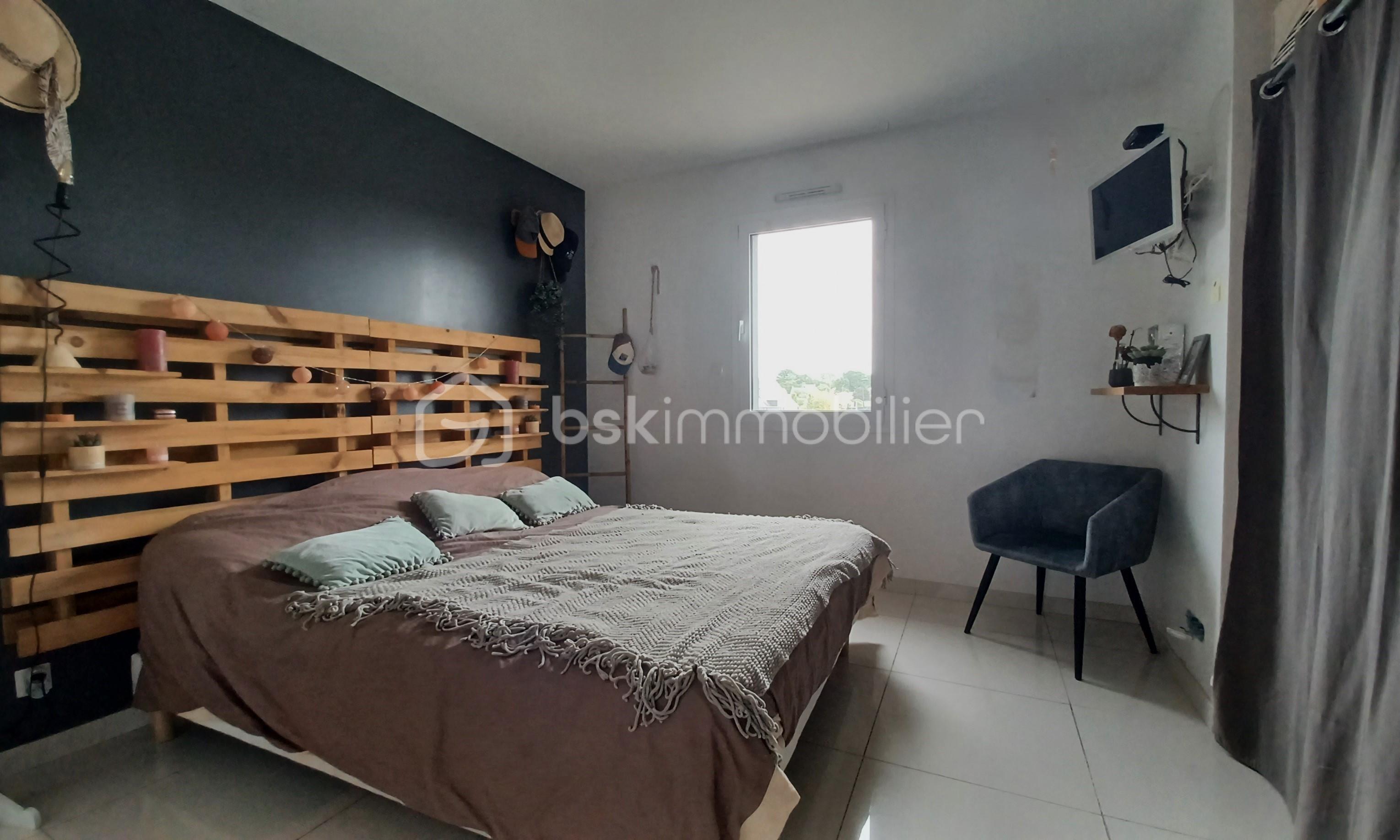 Maison de 150,74 m² - Ch 1 revue.jpg