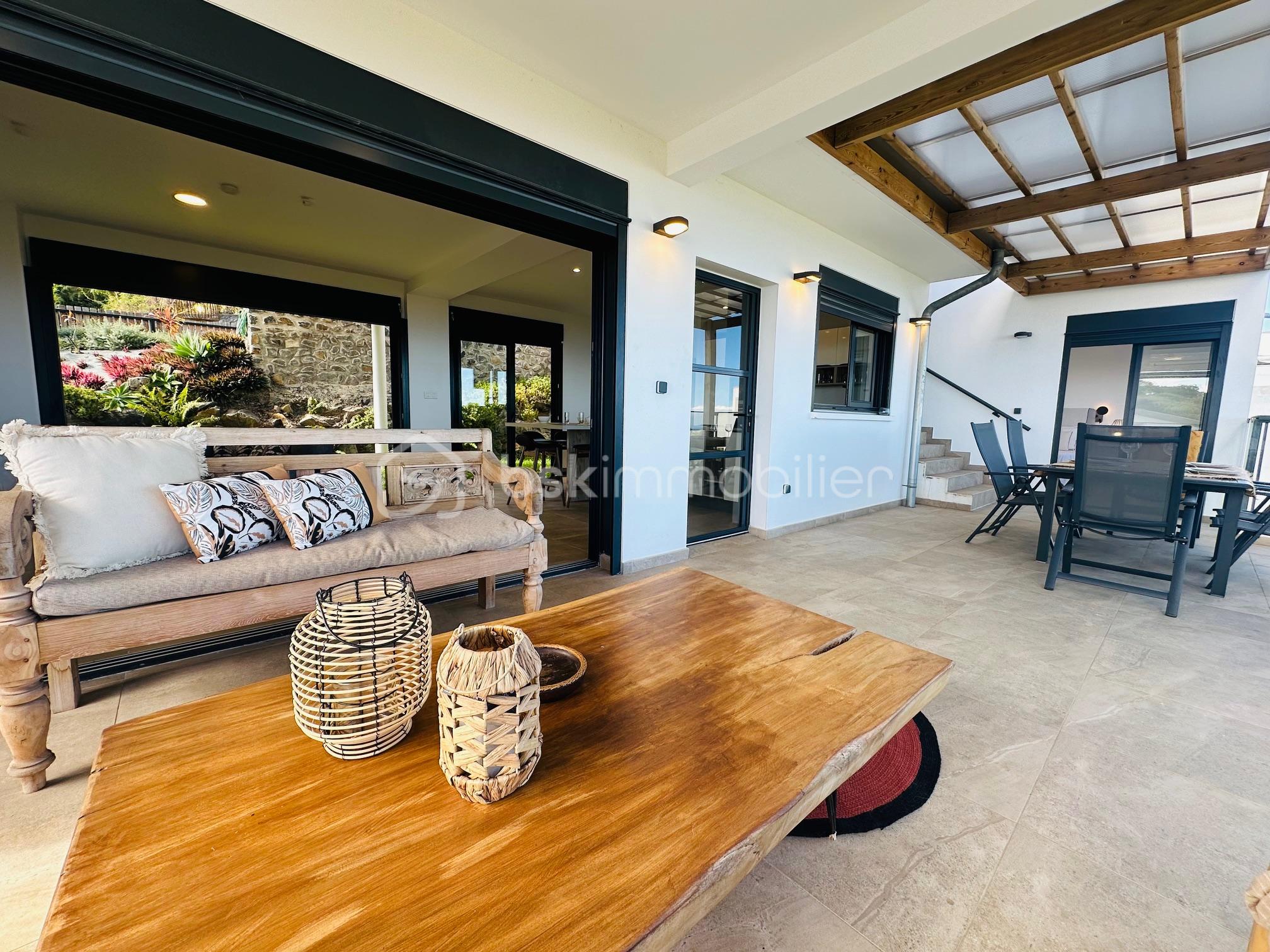 Maison de 139 m² - 34-OK - SALON VARANGUE.jpg