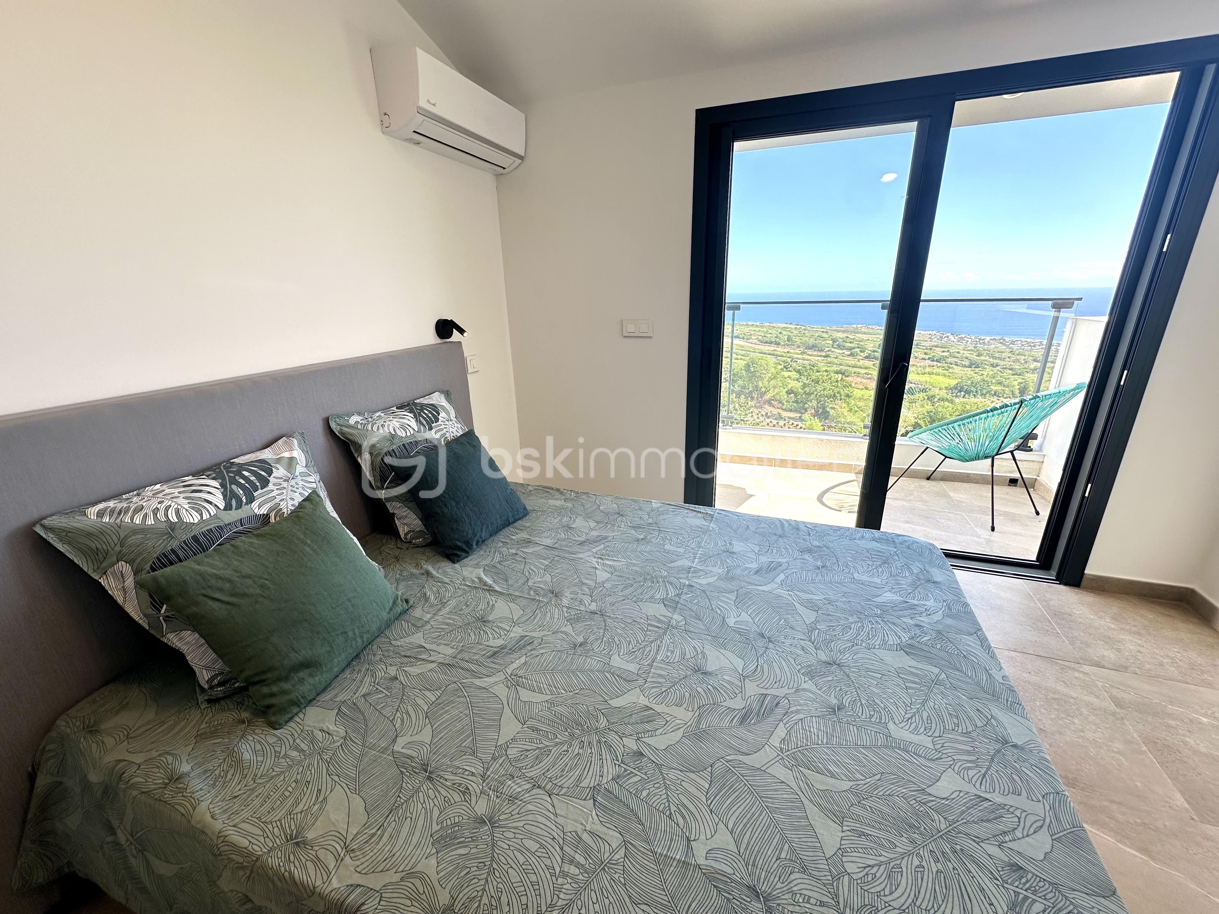 Maison de 139 m² - 61-OK - CHAMBRE STUDIO & Vue Mer.jpg