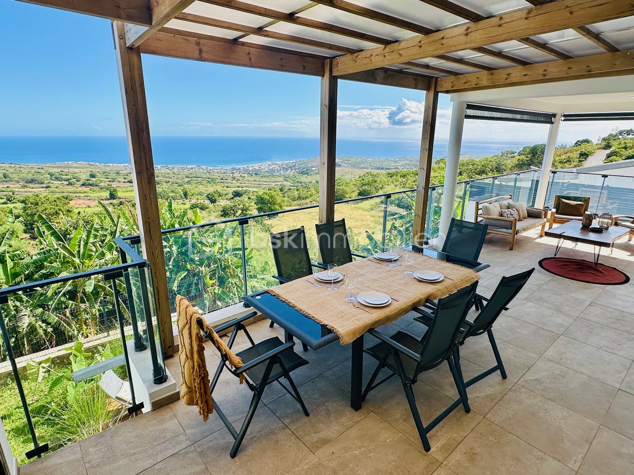 Maison de 139 m² - 33-OK- COIN REPAS SOUS VARANGUE.jpg