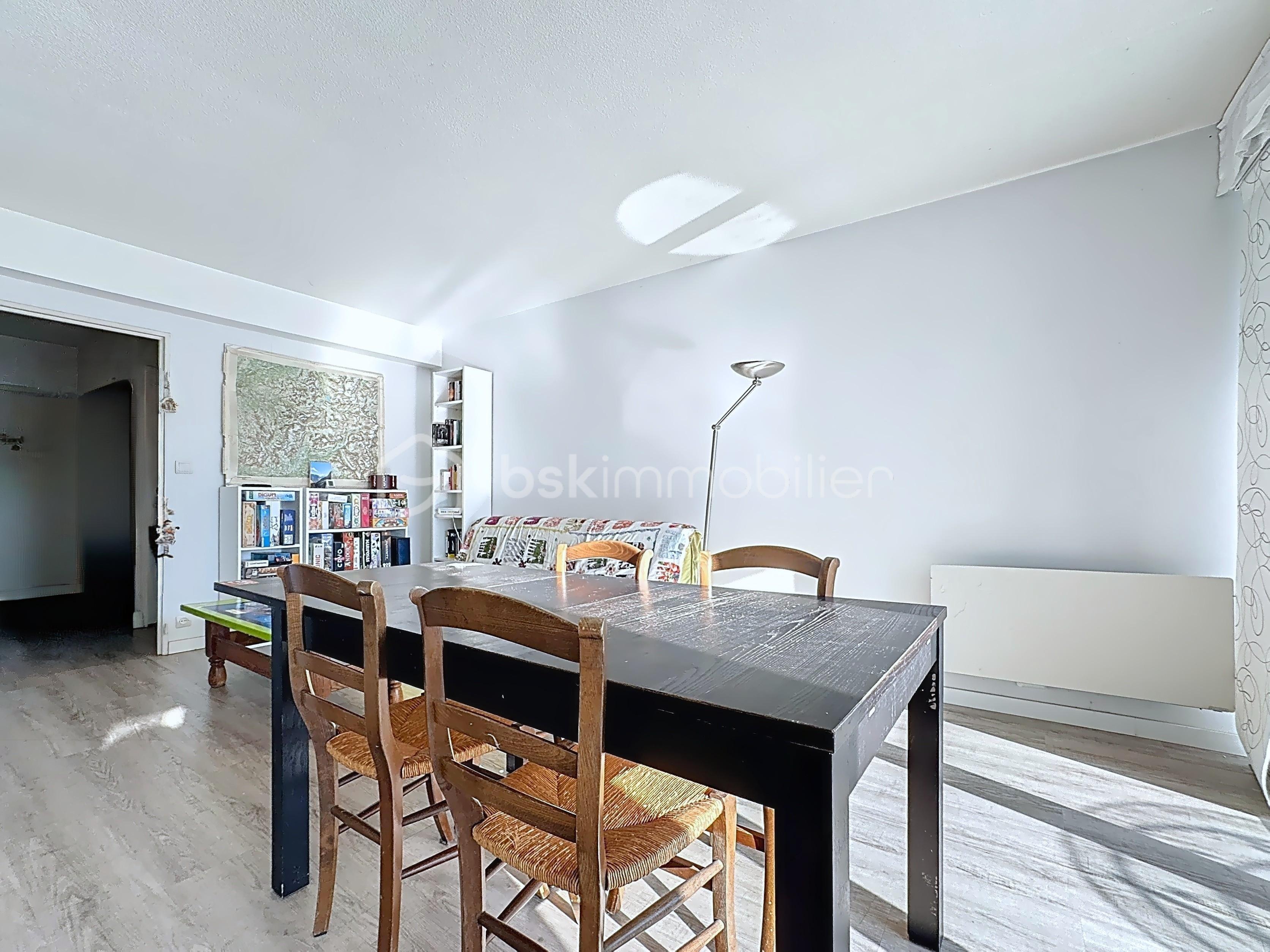 Appartement de 84 m² - téléchargement (7).png