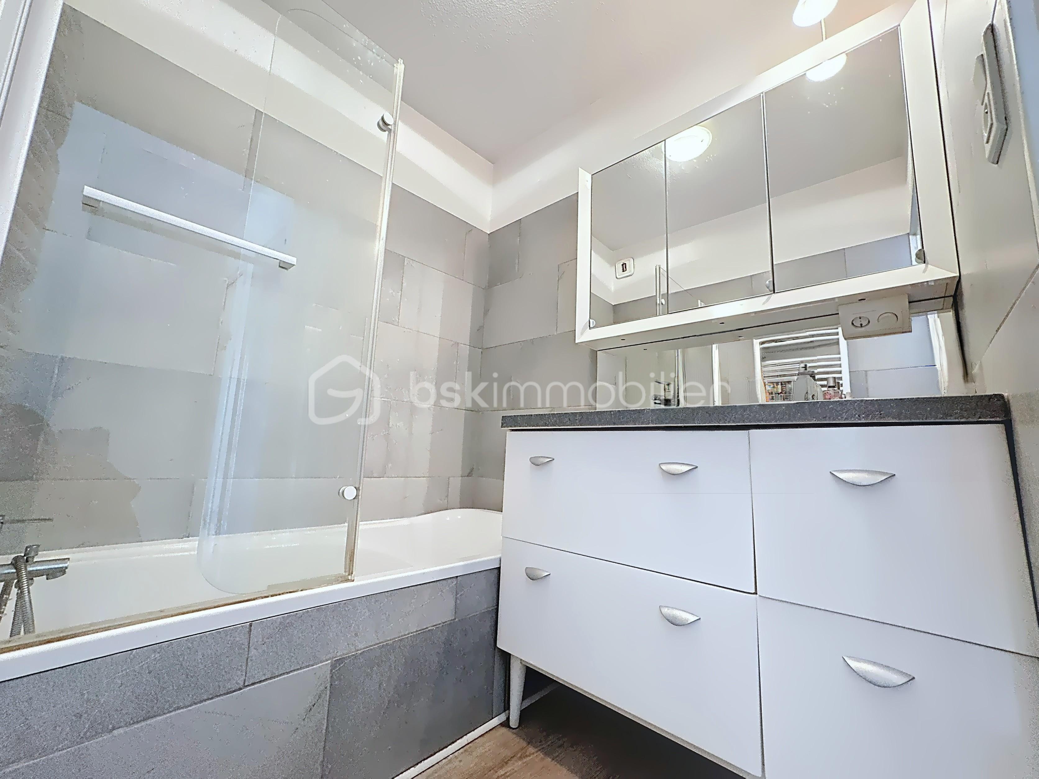 Appartement de 84 m² - téléchargement (9).png