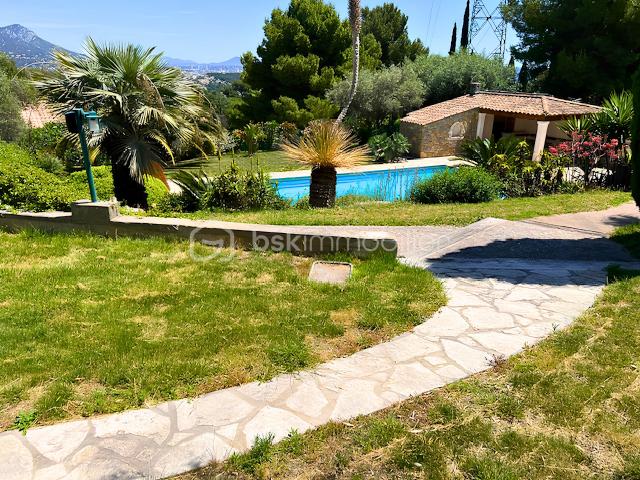 piscine-chemin.png
