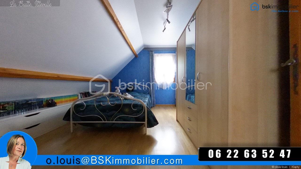 Maison de 154 m² - Chambre bleue (2).JPG