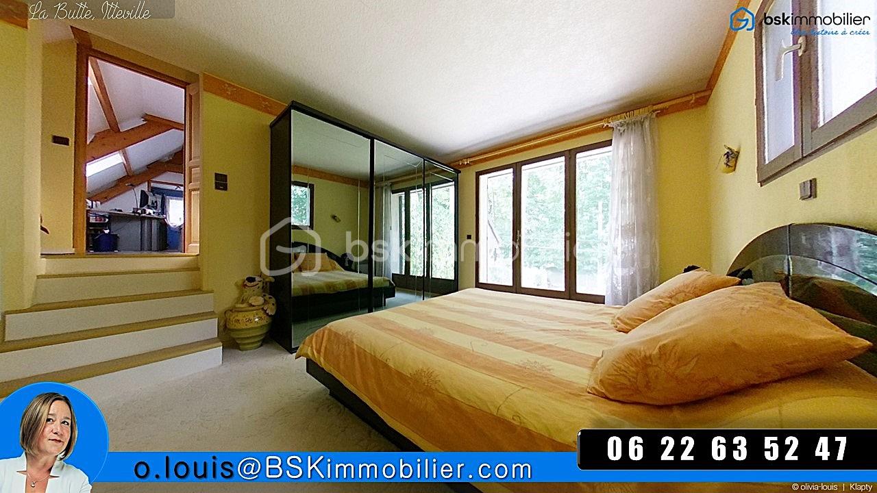 Maison de 154 m² - Chambre jaune  (18).JPG