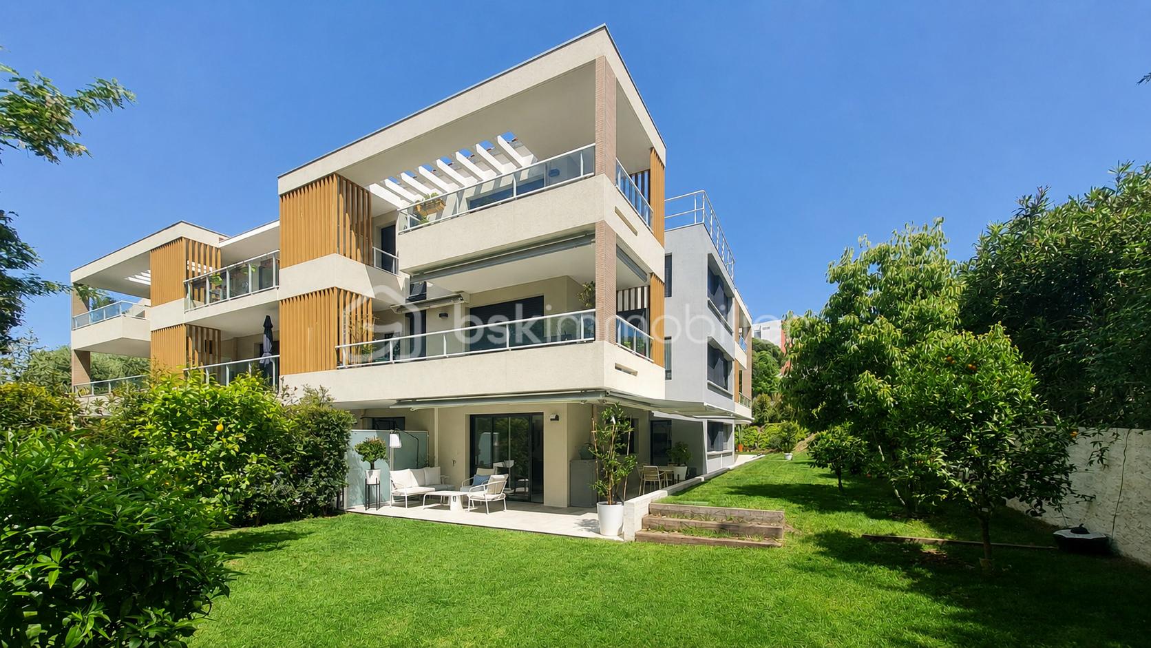 Appartement 4 pièces 108 m² · à Nice · 107,6 m² · 699 000 €