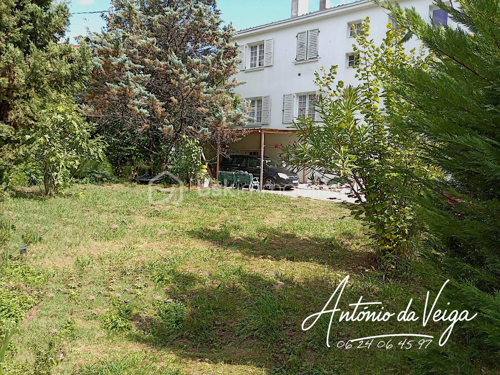 Immeuble mixte de 286 m² - jardin.jpeg