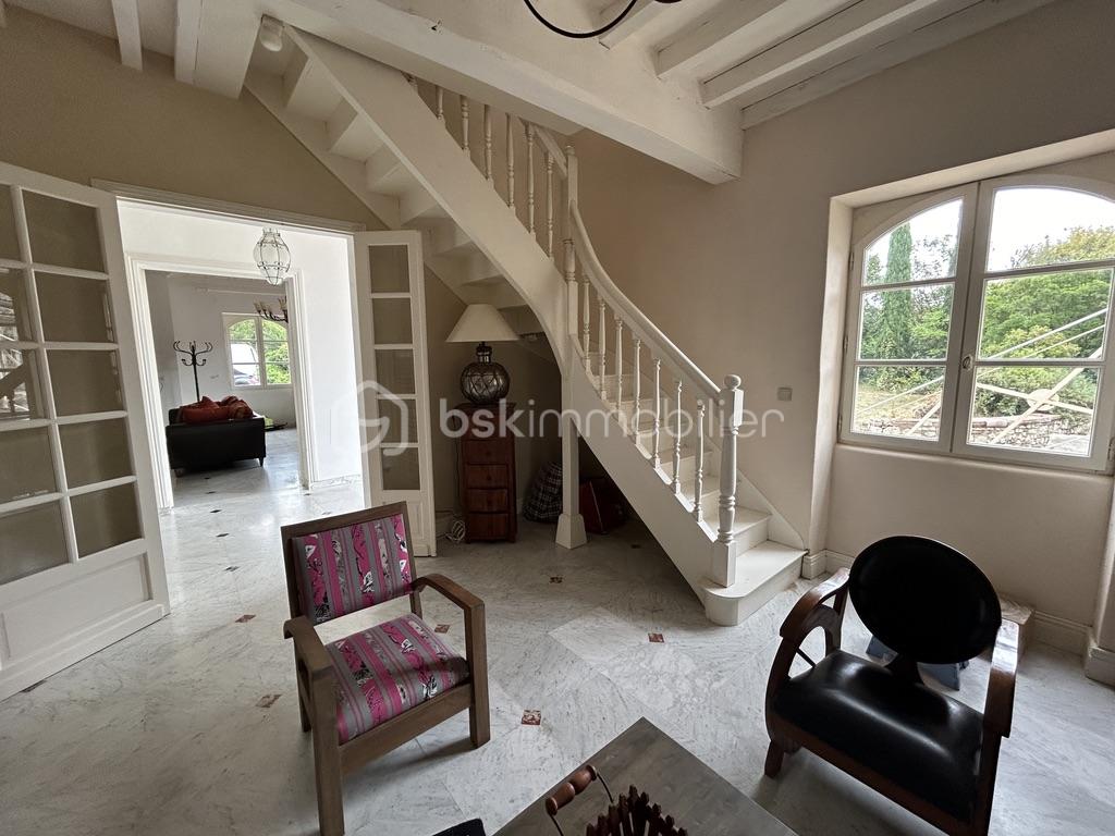 Maison de 332 m² - 6FE23EA9-5925-434B-80CC-00AD8D08AC57_1_105_c.jpeg