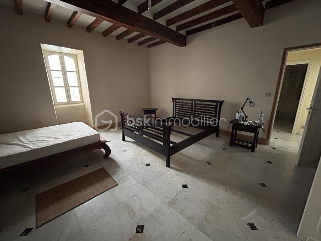 Maison de 332 m² - 40A85917-A0E4-4127-B94F-DB0460B55C5A_1_105_c.jpeg