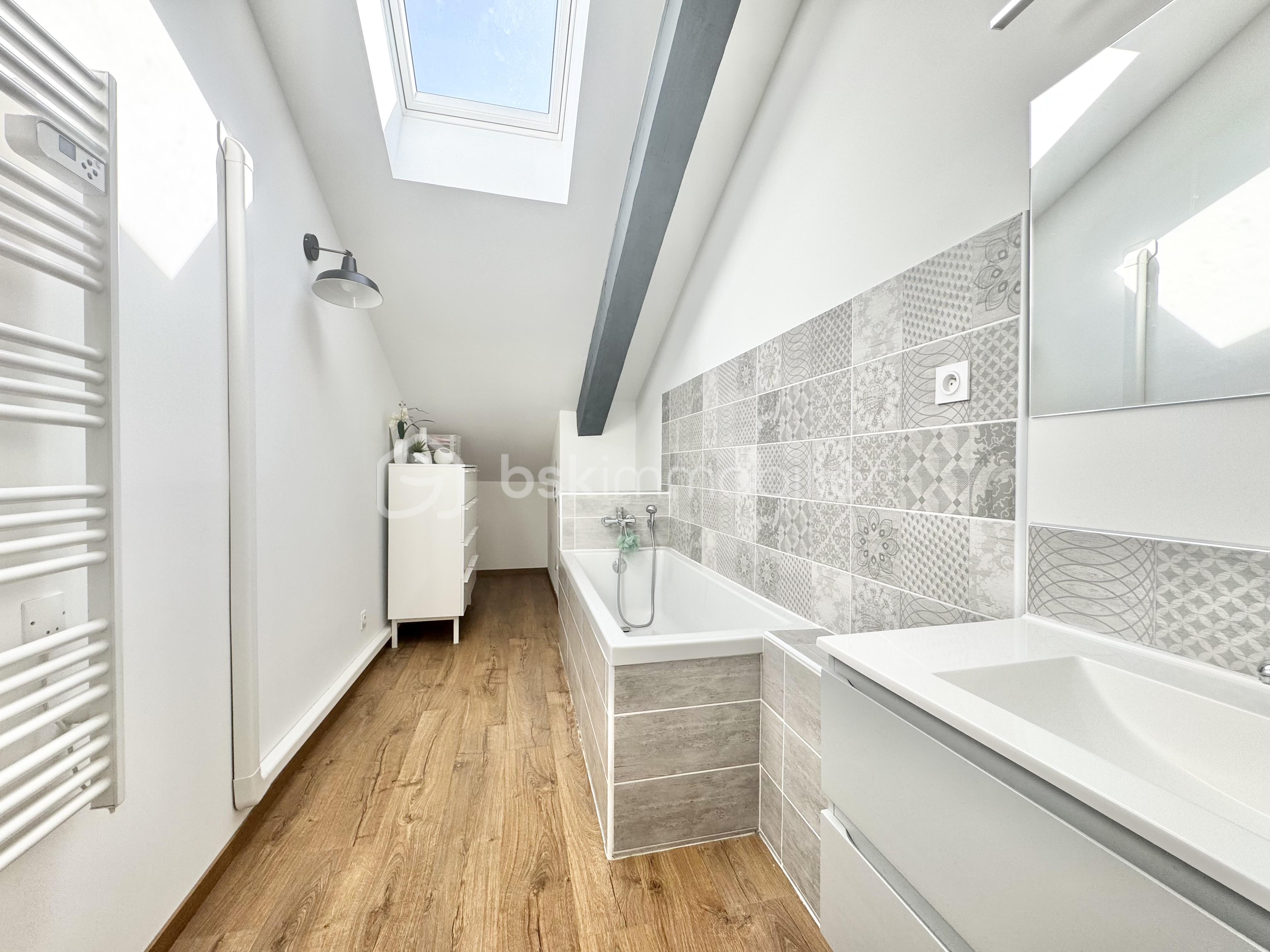 Villa de 92 m² - ixhec6PSn6JZ9TTsb8xre0NL12gSLaqK96LdBbHI.jpg