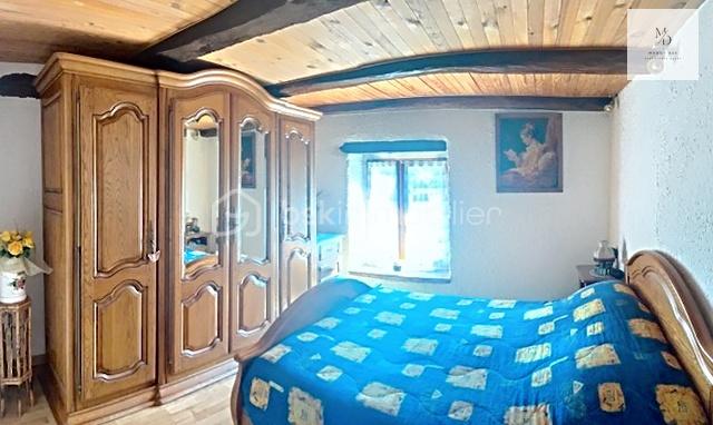 Maison en pierre de 93 m² - essertenne_00050.jpeg