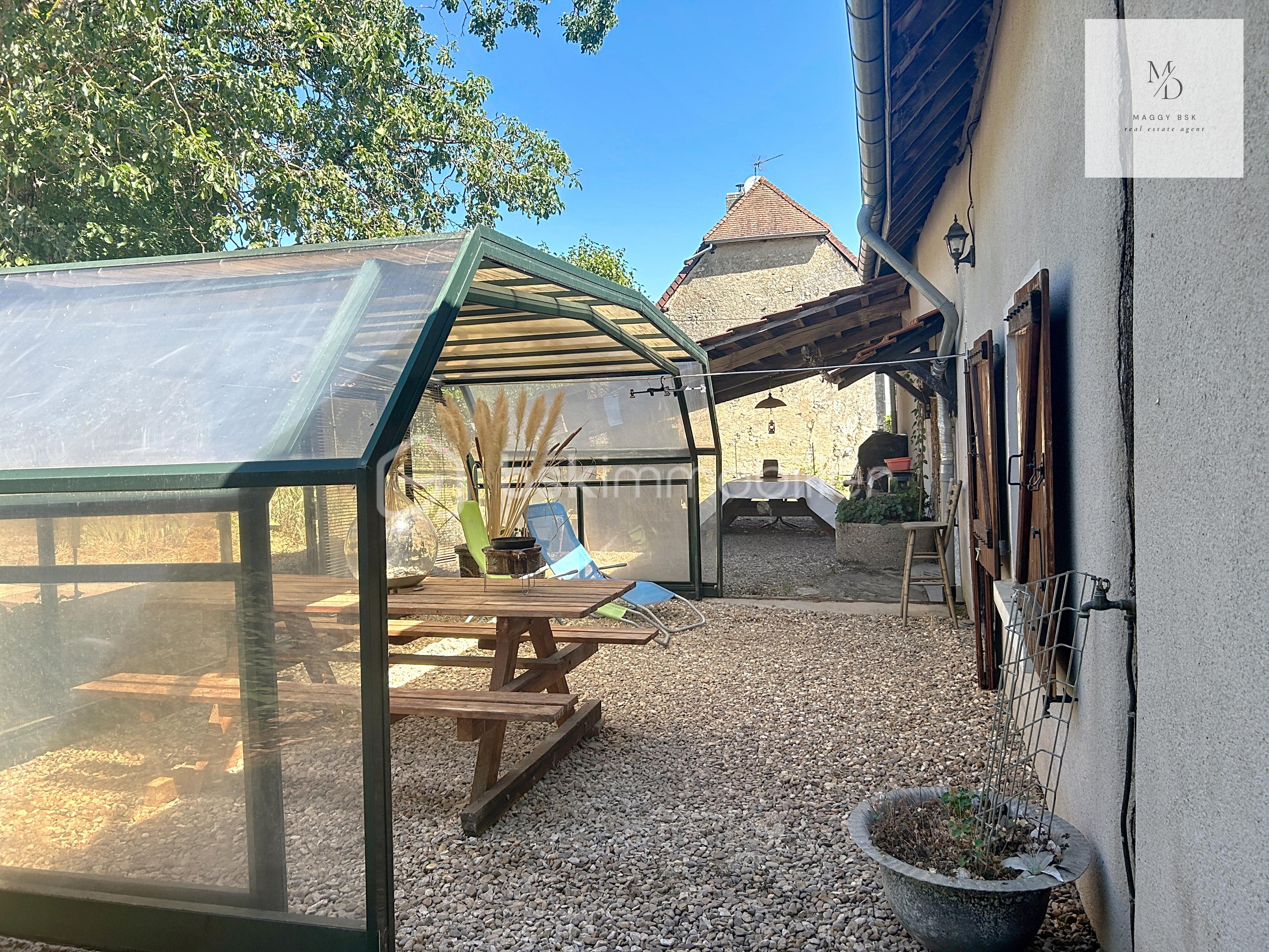 Maison en pierre de 93 m² - essertenne_00025.jpg