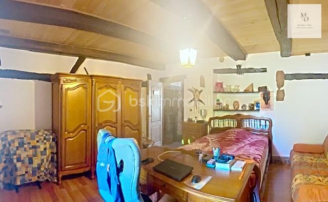 Maison en pierre de 93 m² - essertenne_00107.jpeg