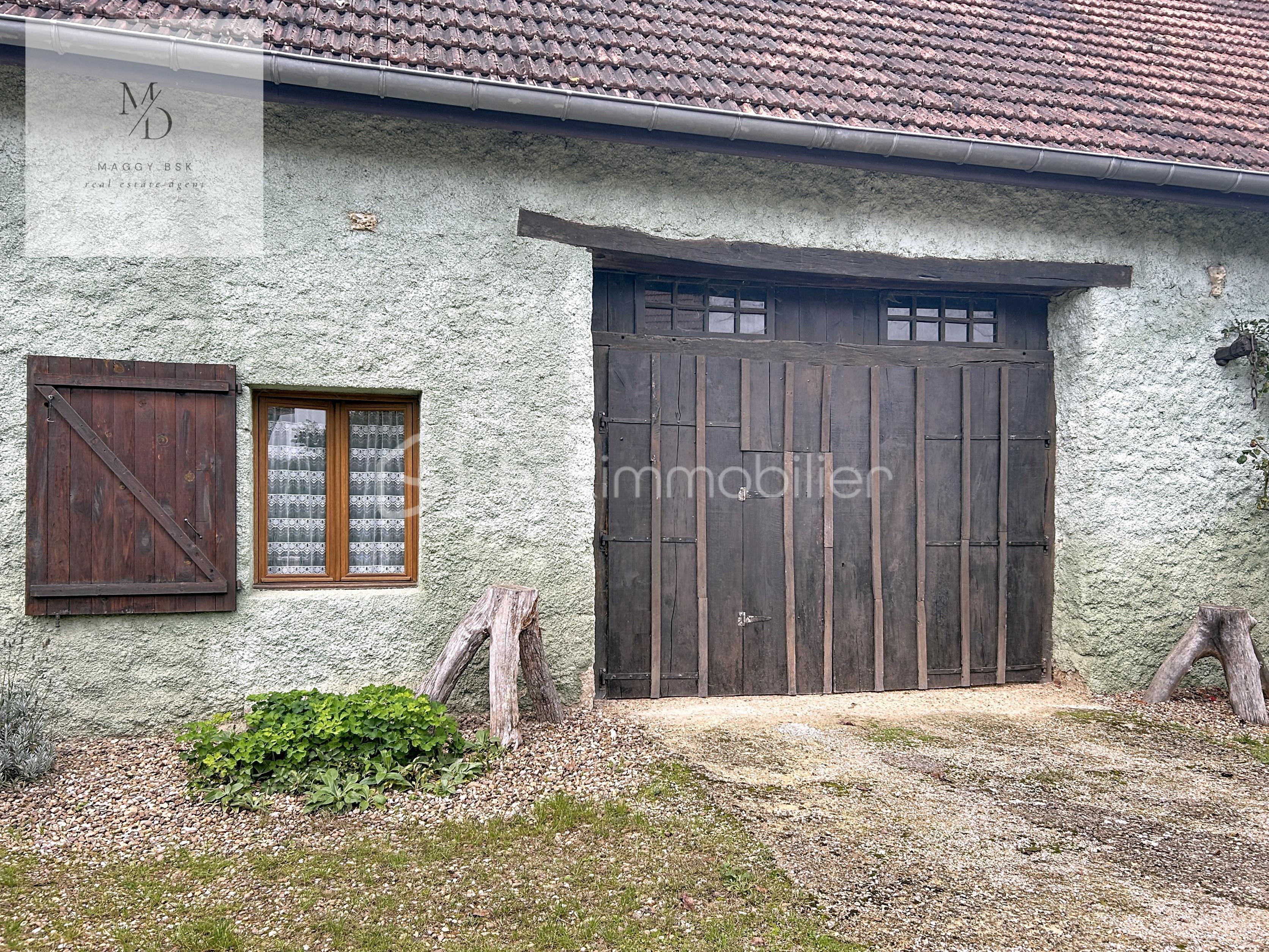 Maison en pierre de 93 m² - essertenne_00008.jpg