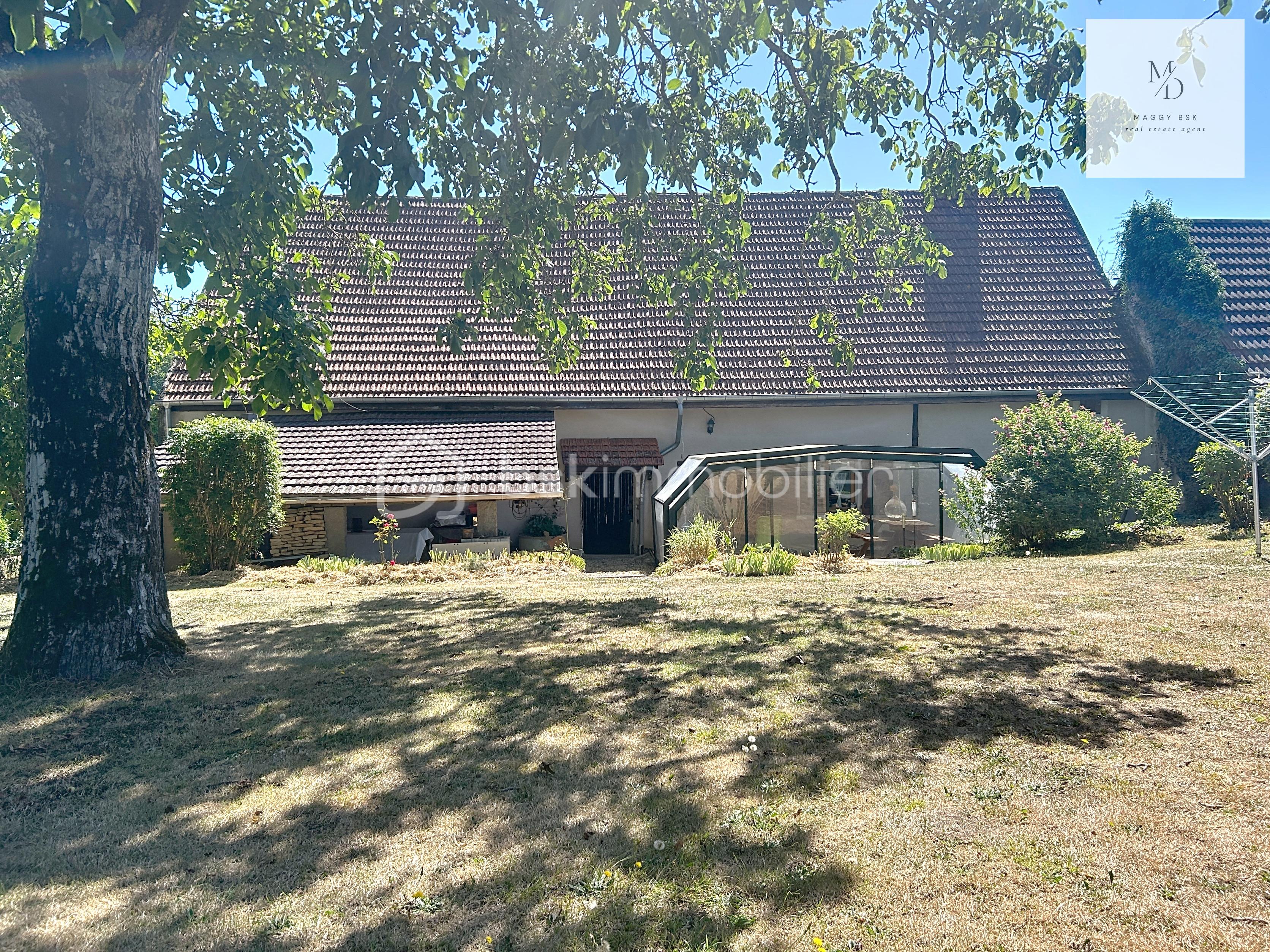 Maison en pierre de 93 m² - essertenne_00013.jpg