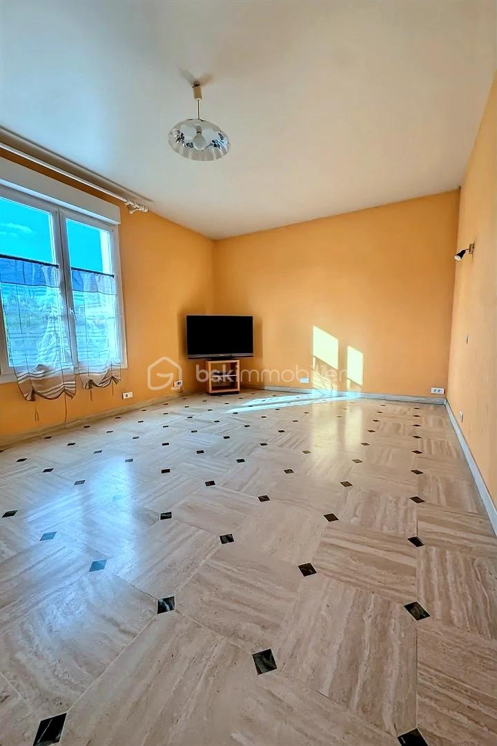 Maison de 140 m² - hoqi-f2886a60742c41f49340119fe0be19bf.JPG