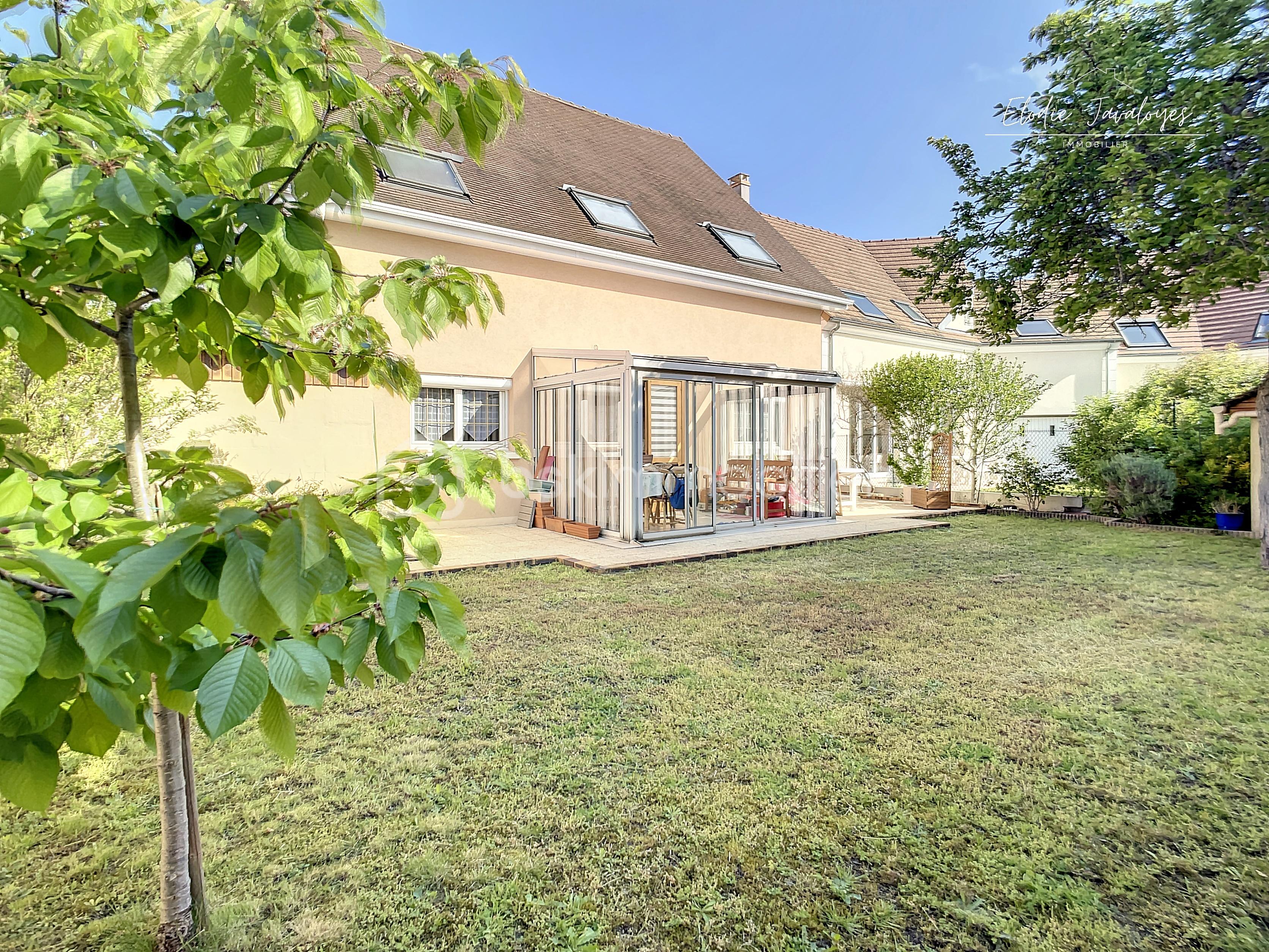 Maison de 147 m² - GENESTIER-1683786941_1684309551_09565_6f87f82.jpg