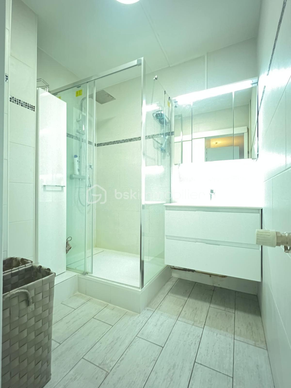 Appartement de 41,92 m² - sdb.jpg
