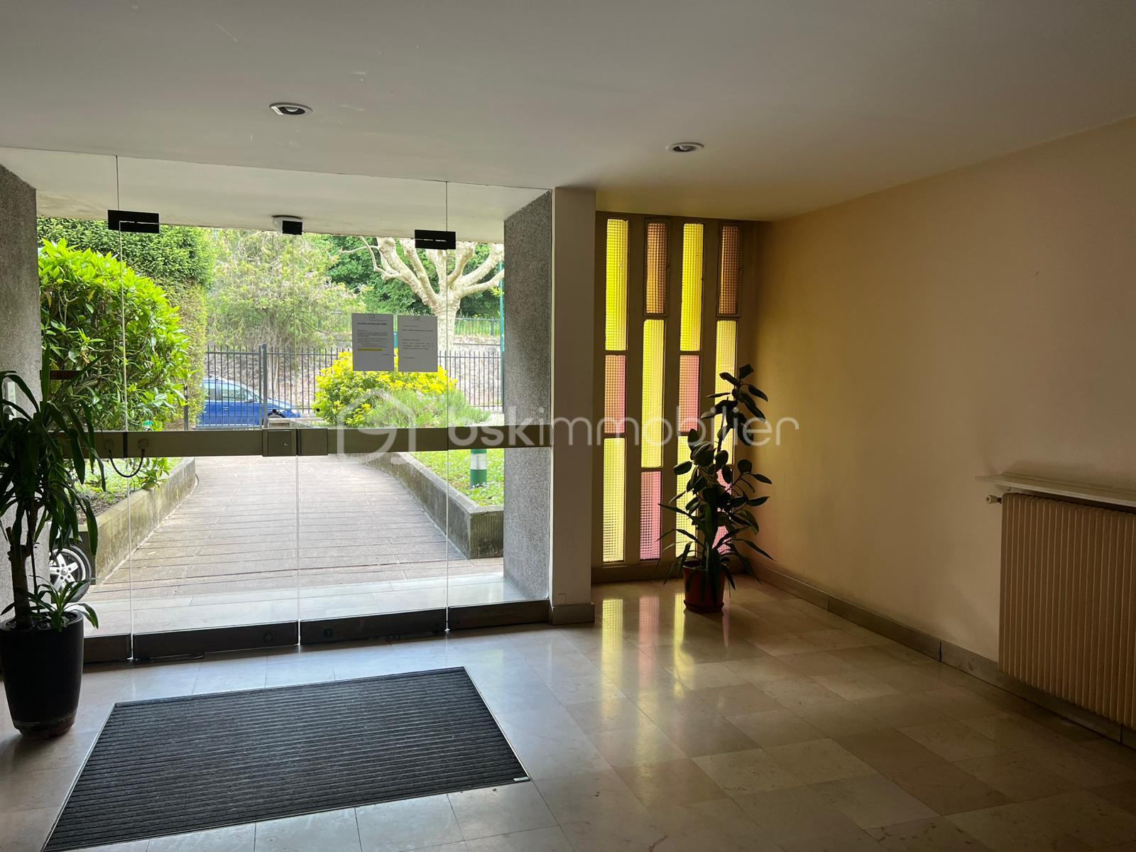Appartement de 41,92 m² - HALL SORTI.jpg