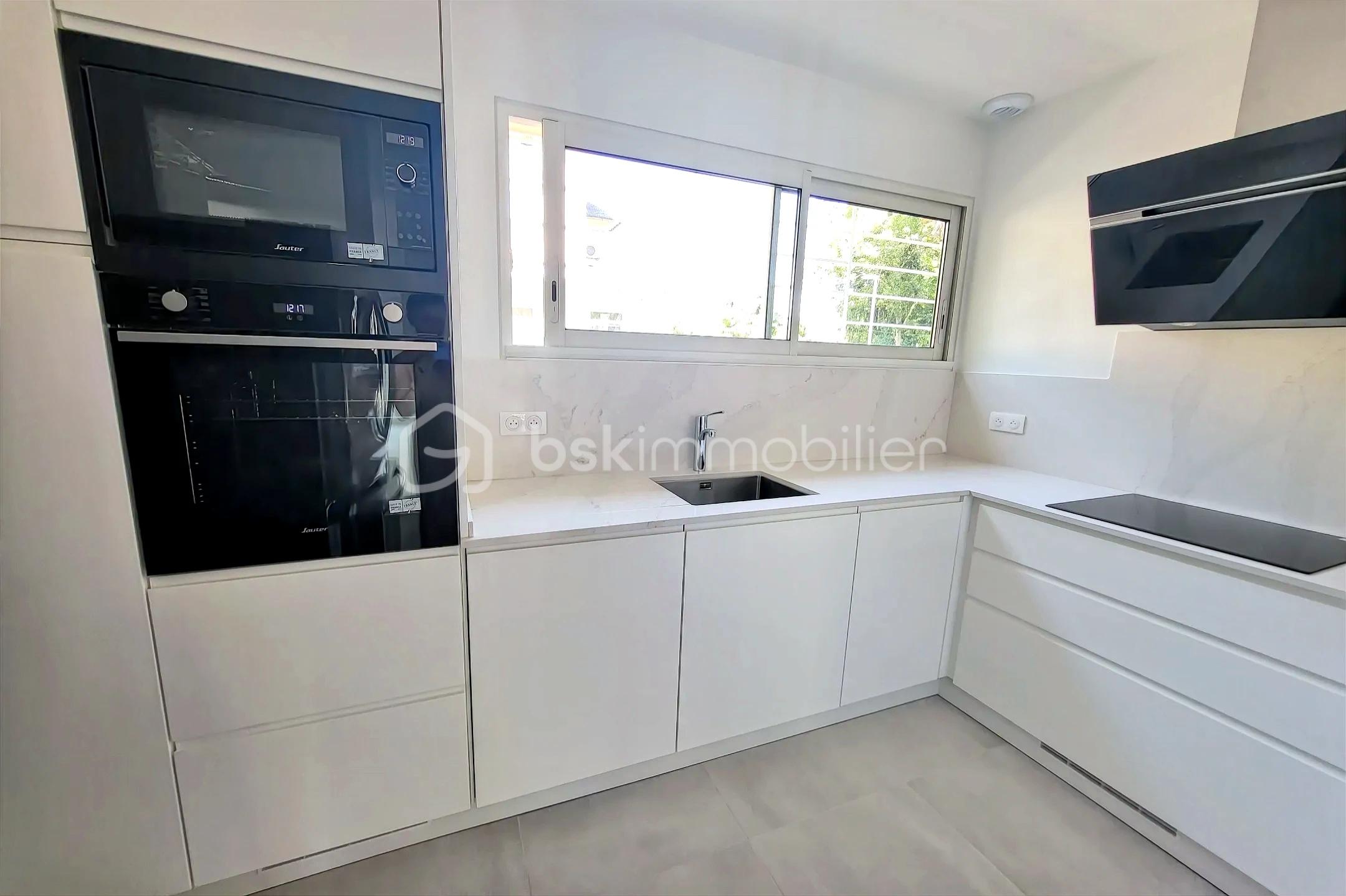 Appartement de 97 m² - hoqi-873045ed370b48b49c85a74c95b8c044.jpg