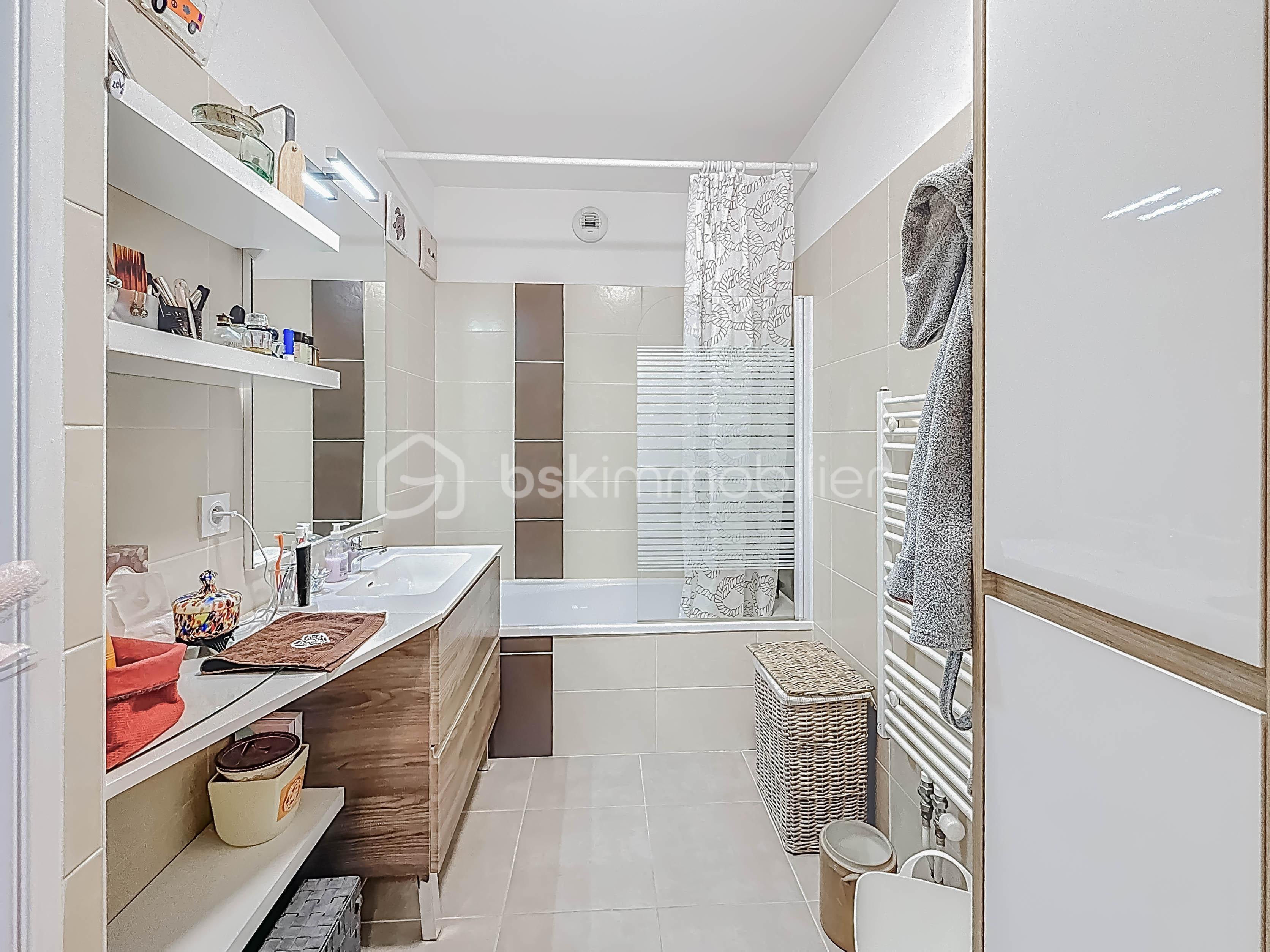 Appartement de 63 m² - appztremrnt-nacri_00003.jpg