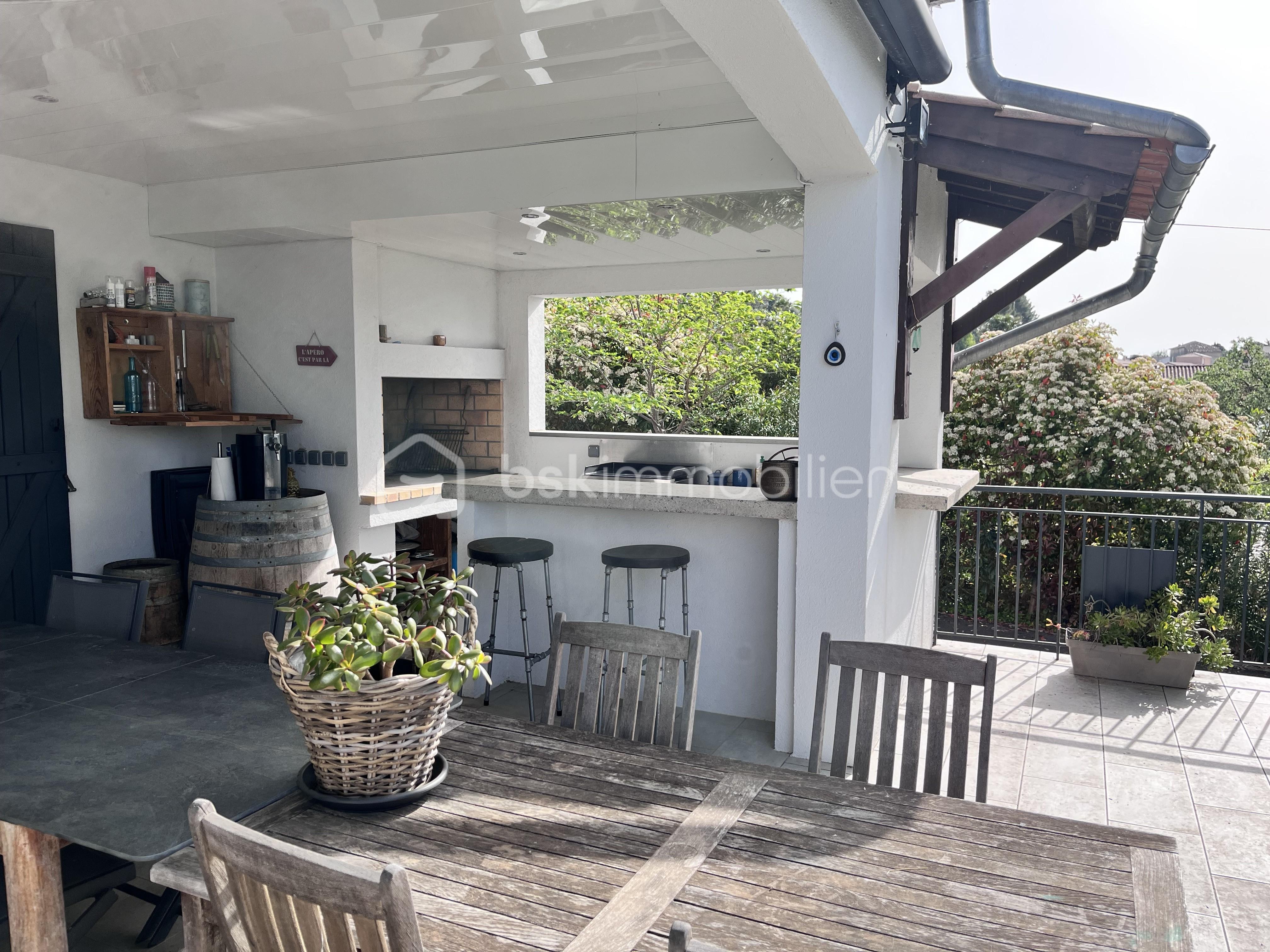 terrasse extérieur bis bien.jpg