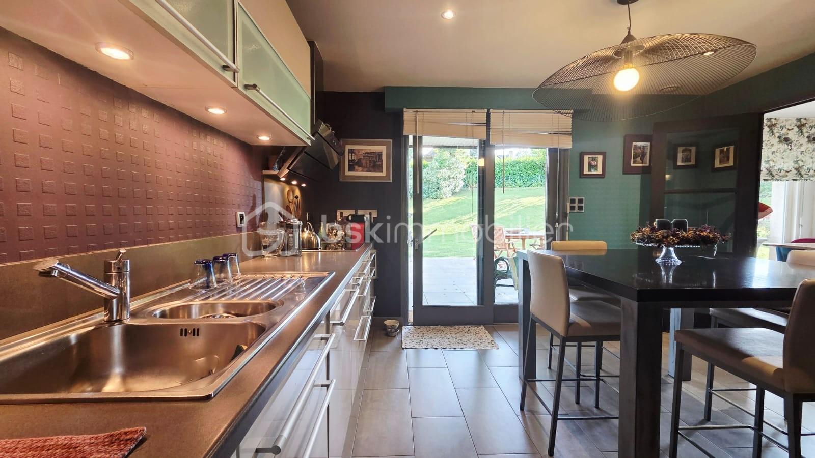 Maison de 164 m² - WhatsApp Image 2025-10-13 à 14.36.32_4fe73afc.jpg