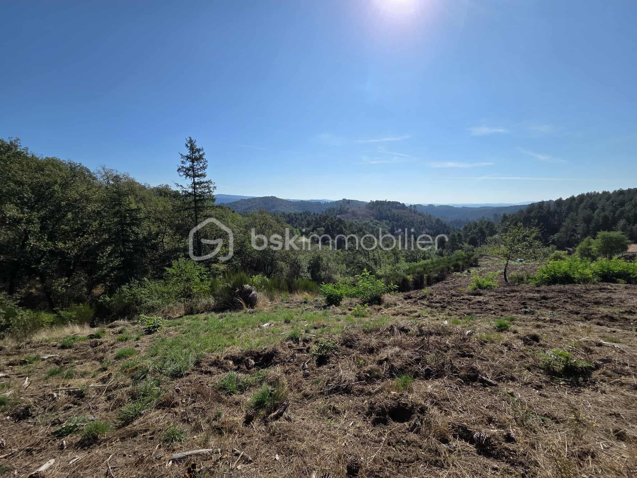 Terrain de 1 974 m² - e08680e1-028f-4556-97e8-bbe7cfbc9587.jfif