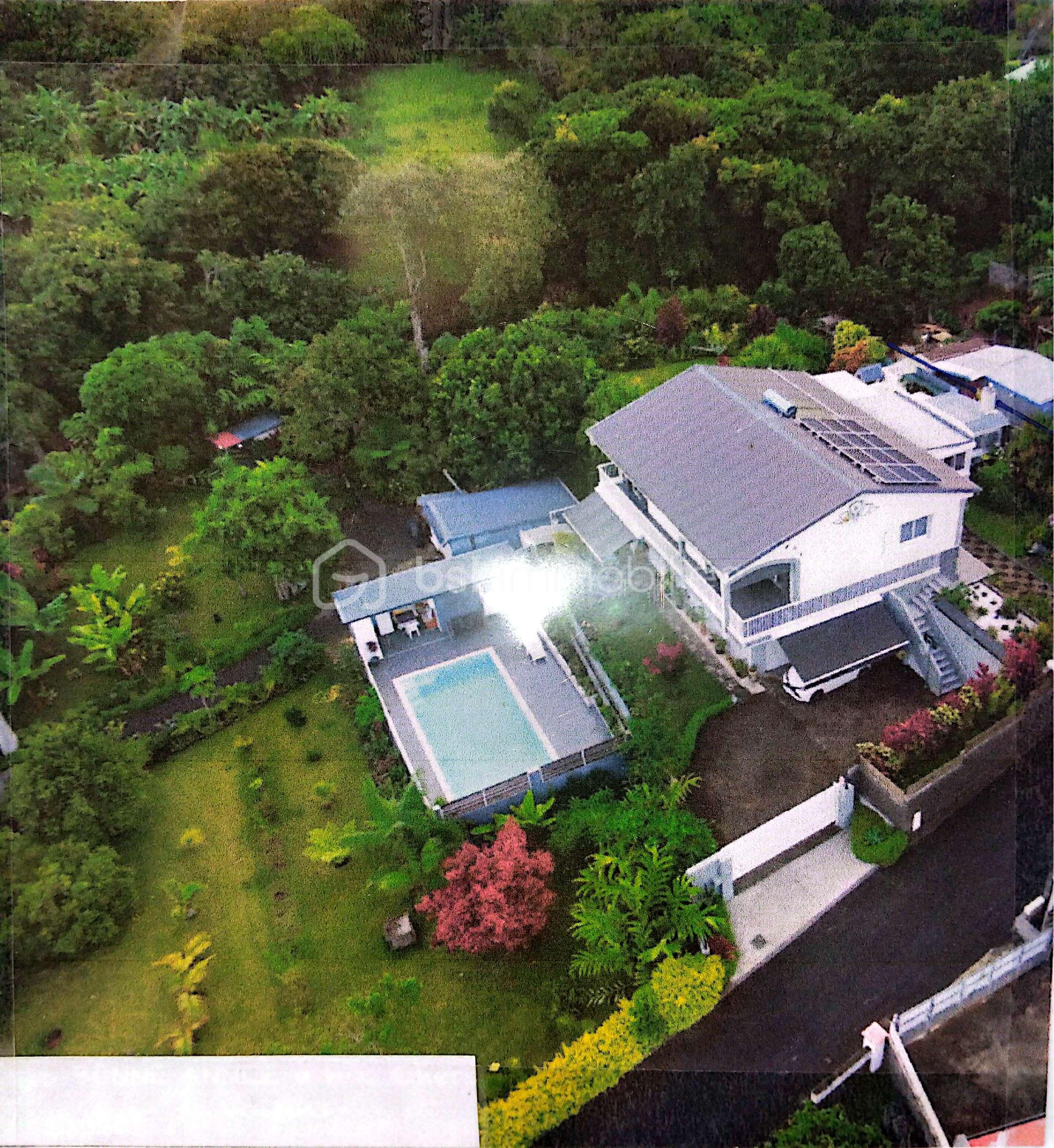 Maison de 171 m² - vue aérienne.jpg