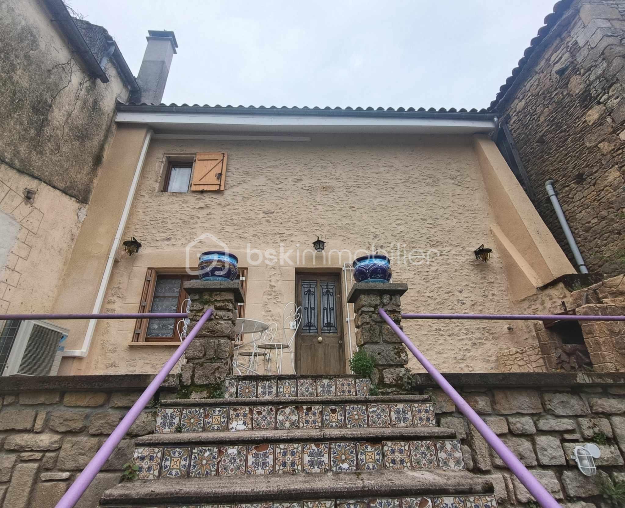 Maison de ville de 82 m² - 491005590_655663284057402_838739420289389981_n.jpg