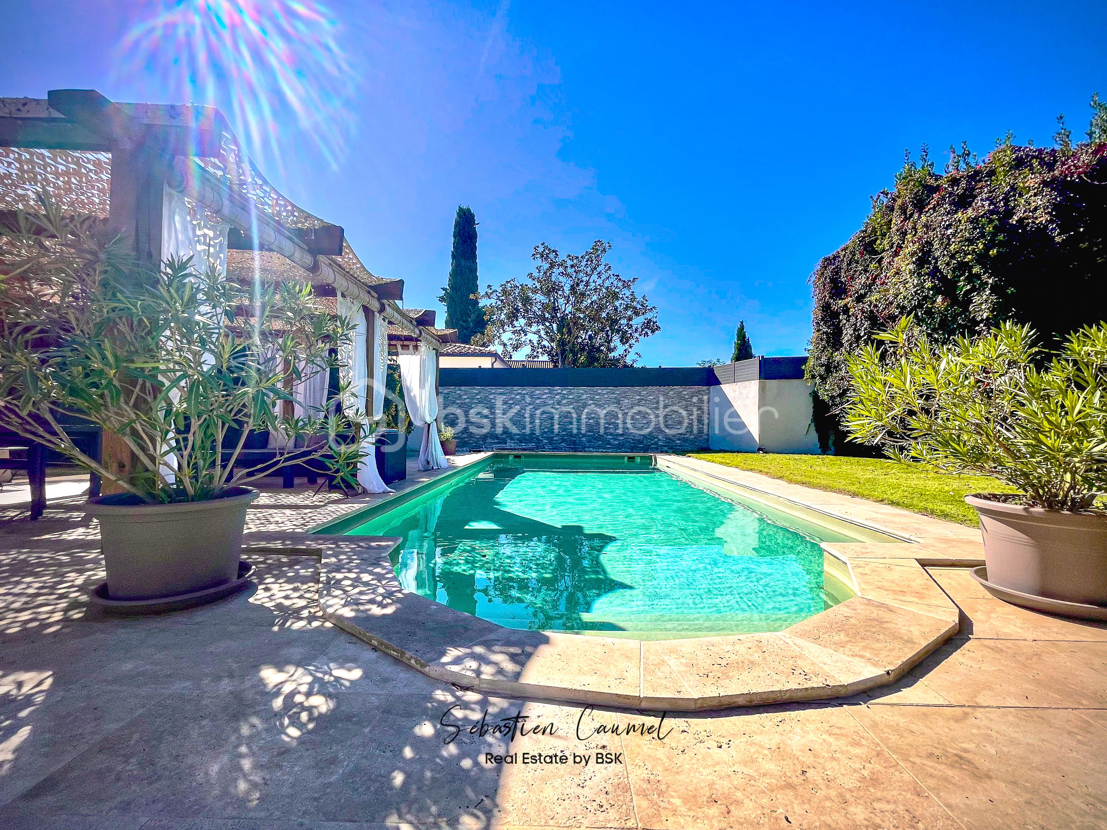 Villa de 184 m² - EXTERIEUR JARDIN PISCINE TERRASSE 5.jpg