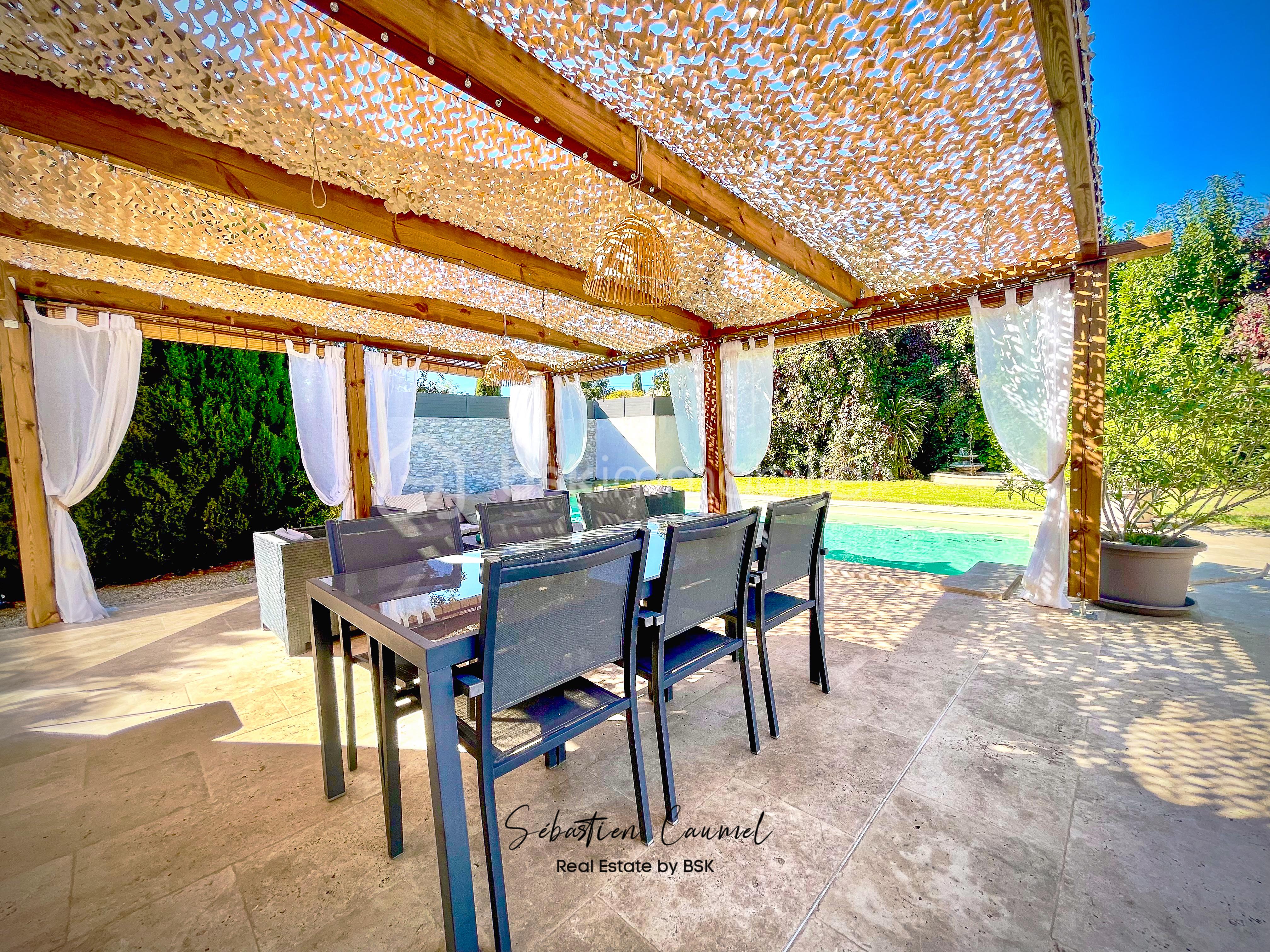 Villa de 184 m² - EXTERIEUR JARDIN PISCINE TERRASSE 3.jpg