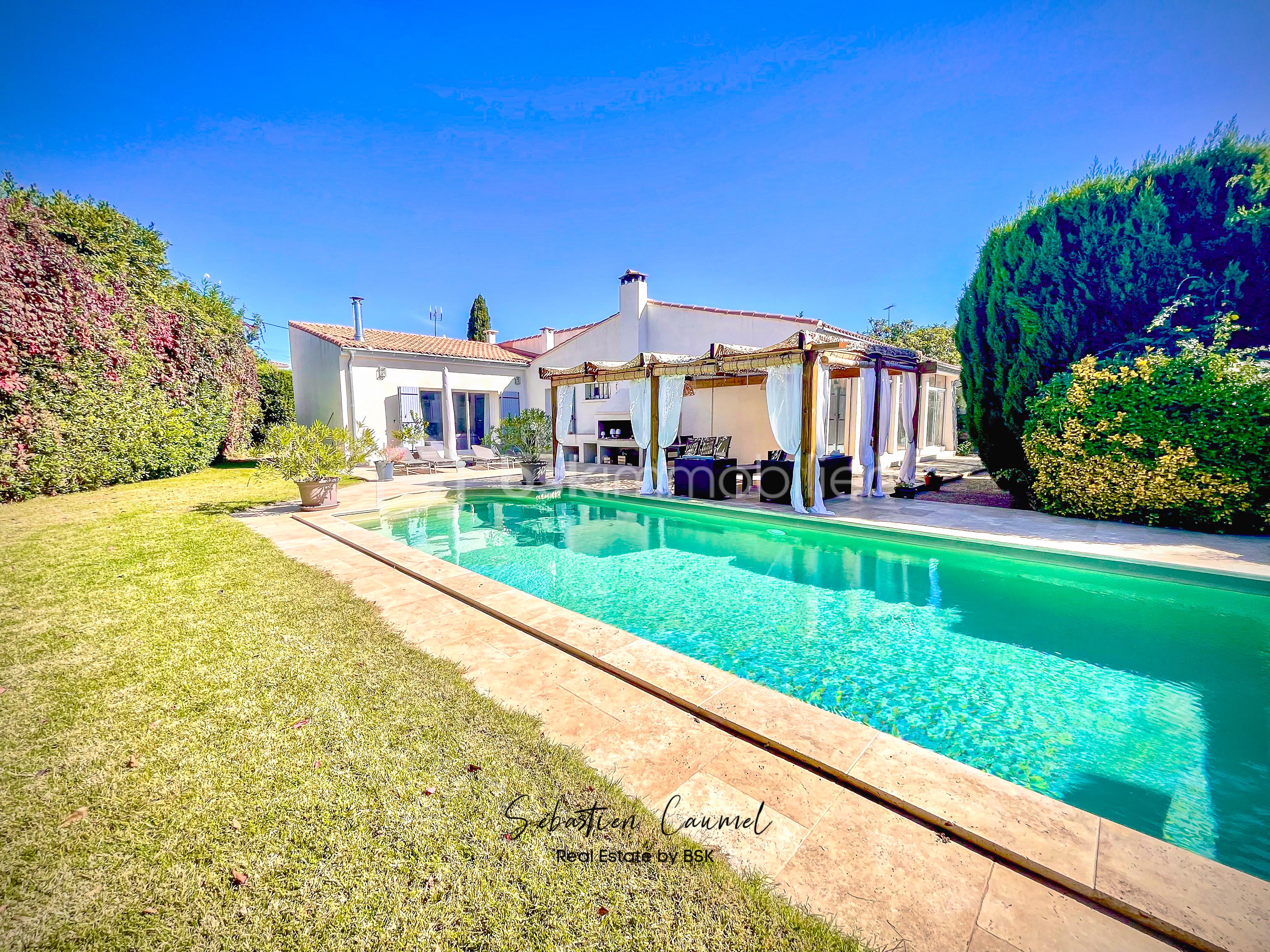 Villa de 184 m² - EXTERIEUR JARDIN PISCINE TERRASSE 6.jpg