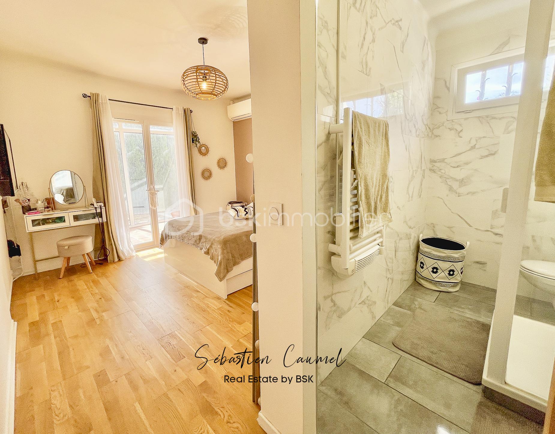 Villa de 184 m² - CHAMBRE 1 SUITE VILLA COURNONTERRAL copie.jpg