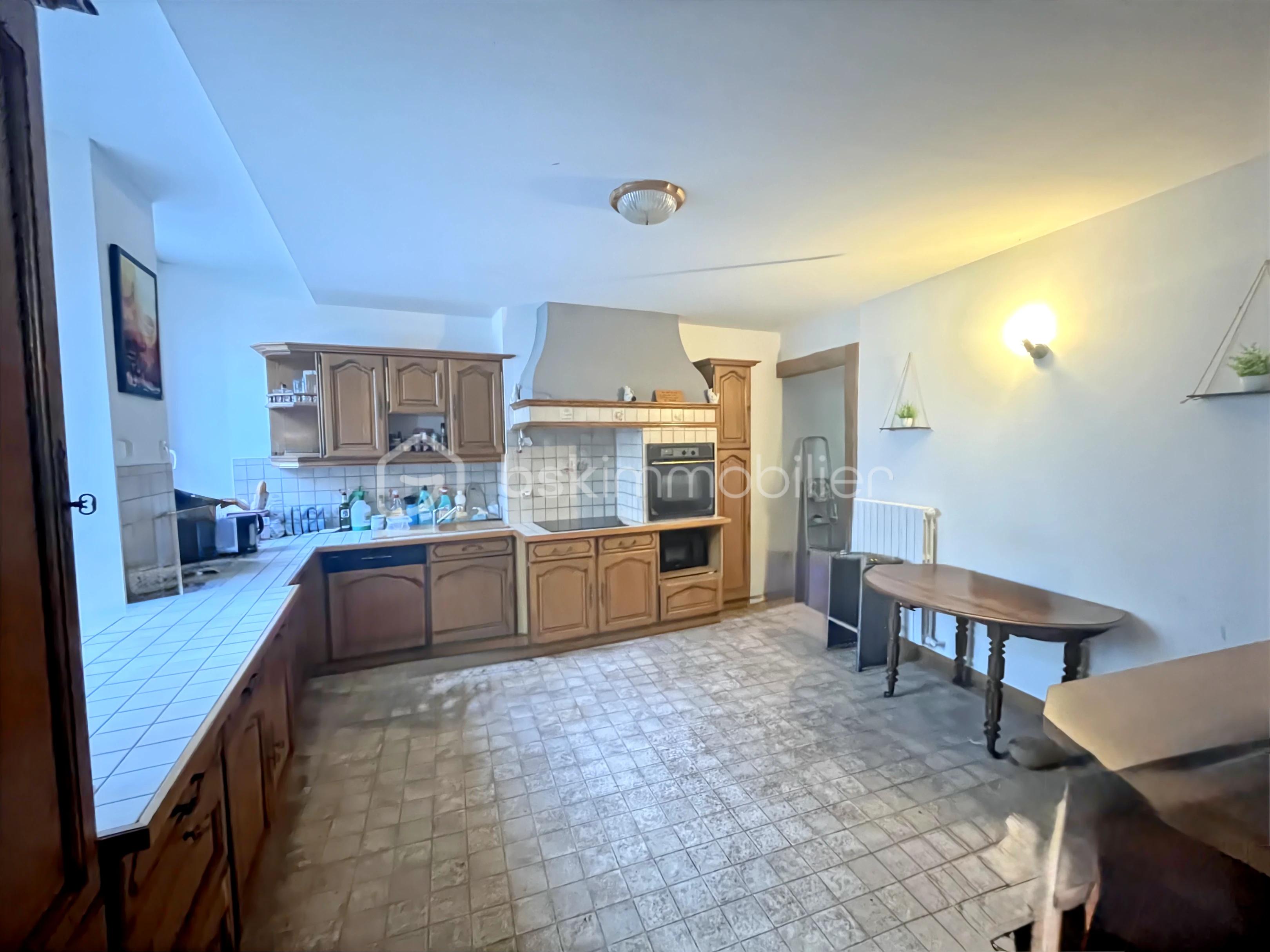 Immeuble de 170 m² - liloo-downloaderOhXOM5