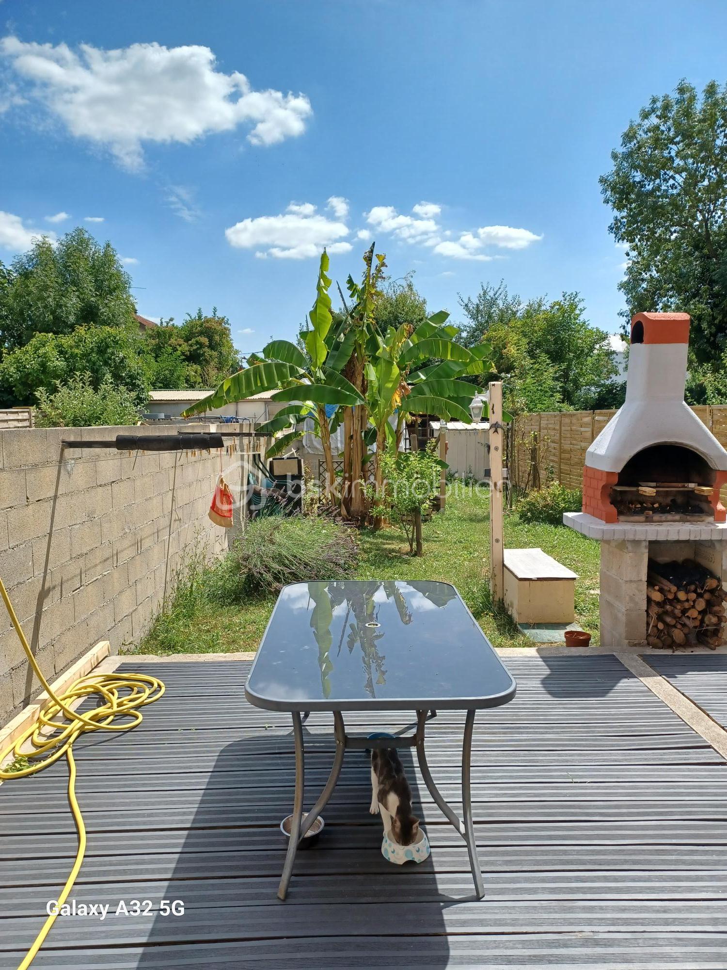 Maison de 87 m² - arriere maison  tomasi 1.jpg