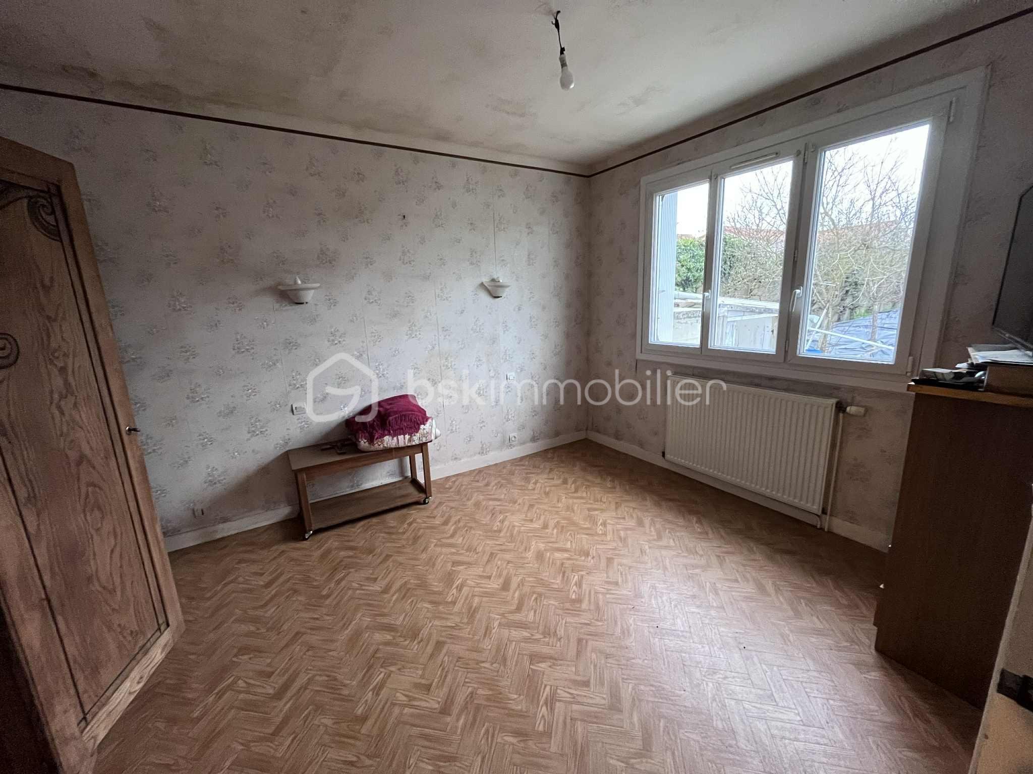 Maison ancienne de 74 m² - chambre.jpg
