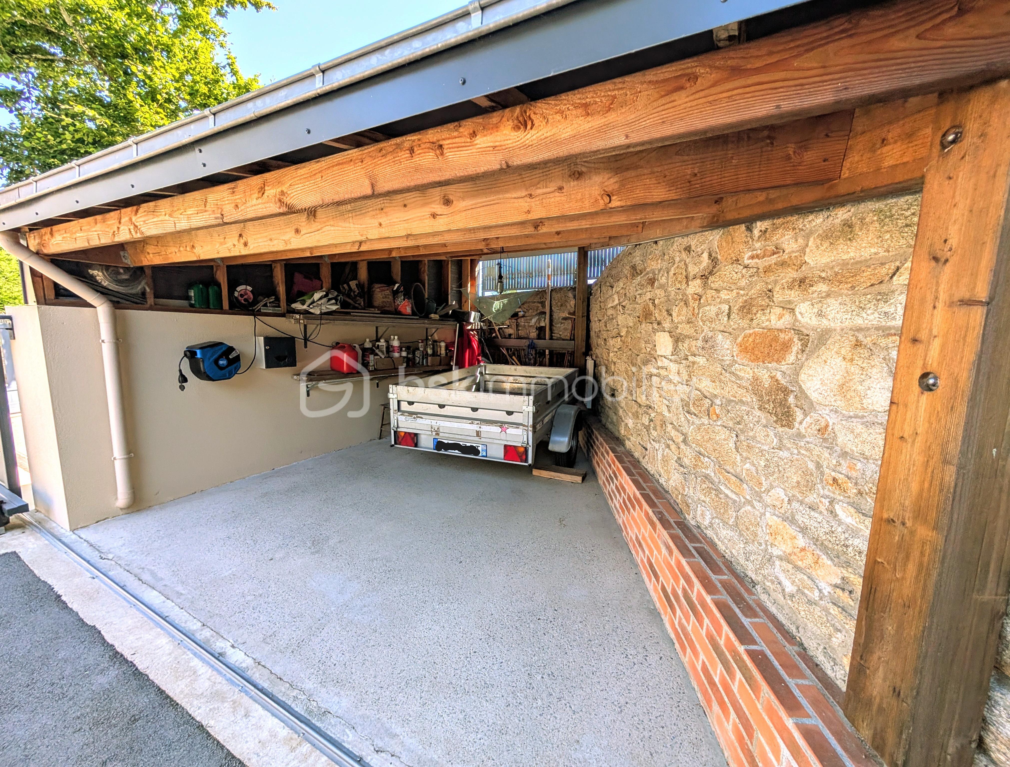 Maison de 143 m² - PHOTO VOITURE 2.JPG