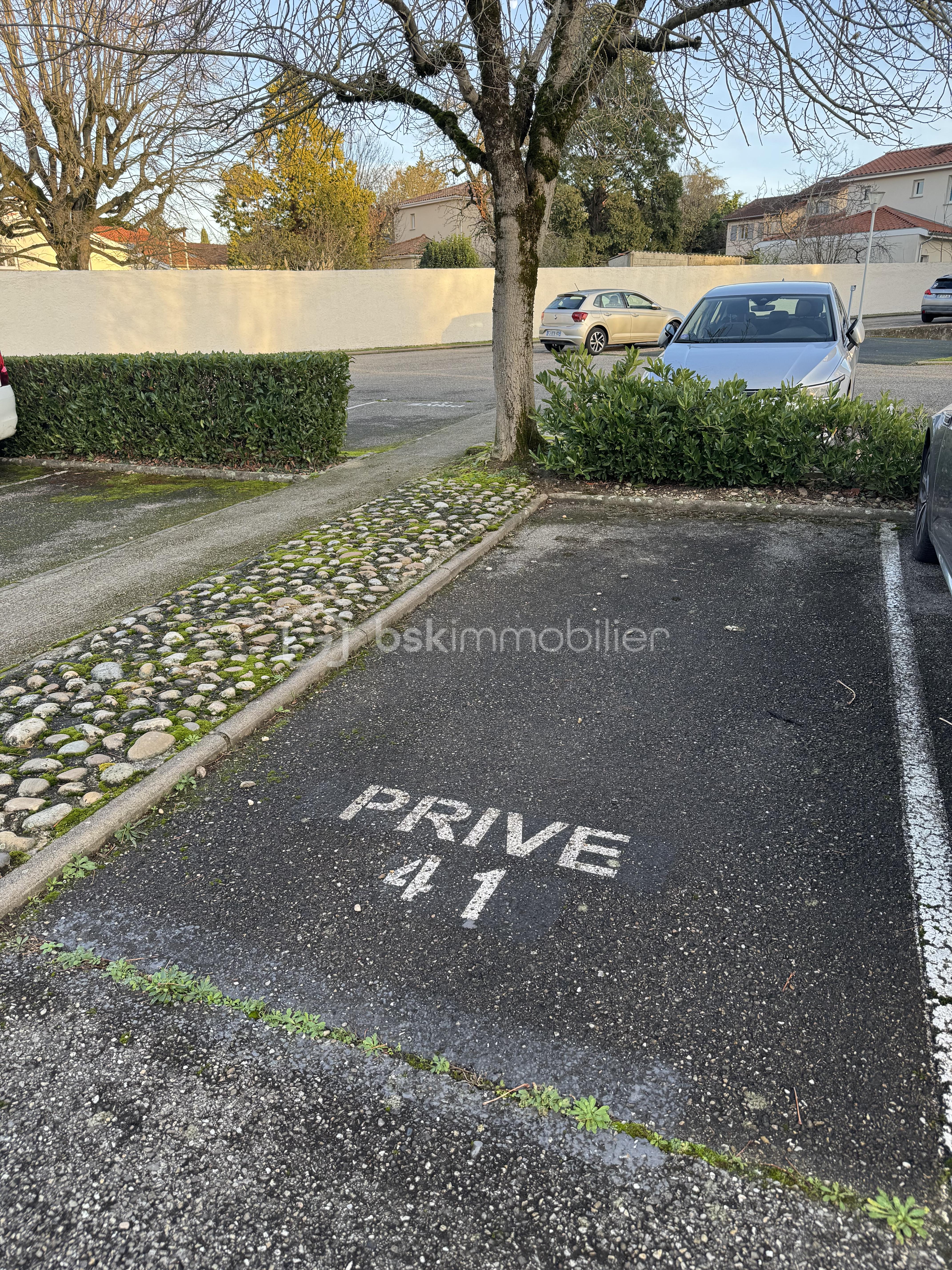 Parking de 12 m²
