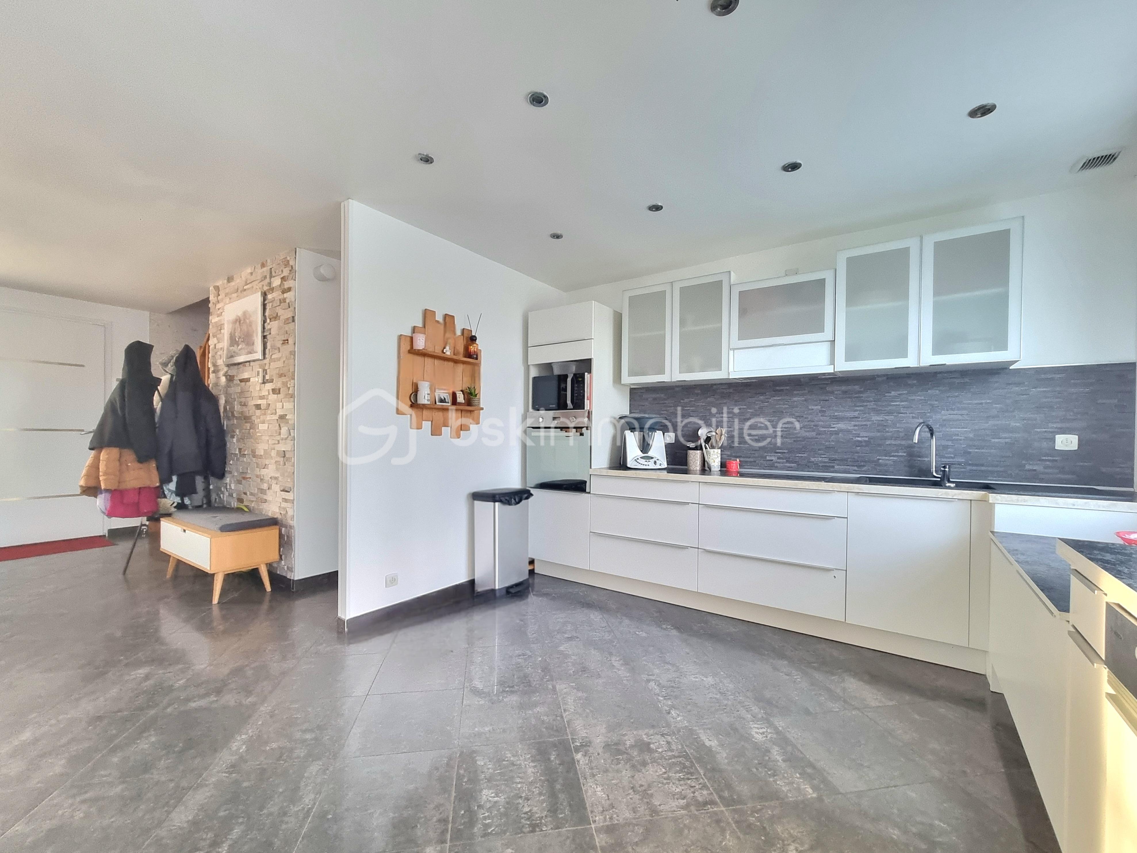 Maison traditionnelle de 98 m² - 20260204_170354.jpg