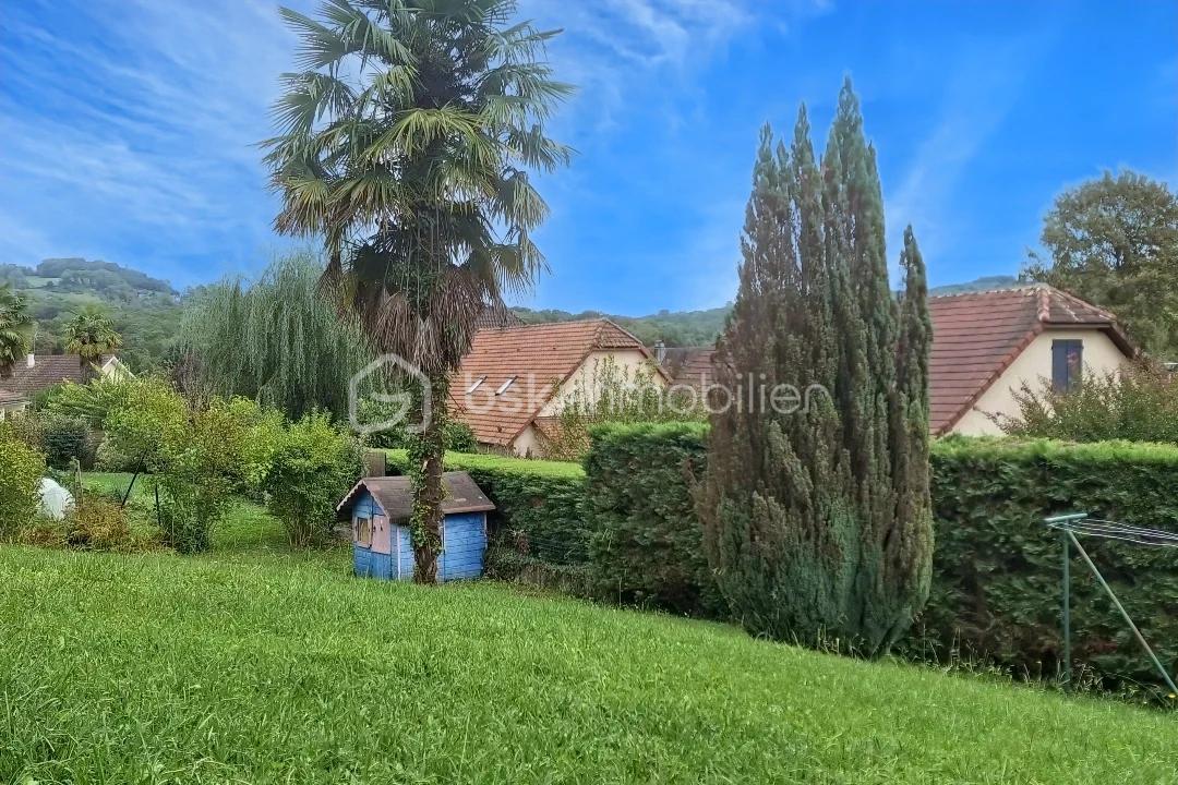 Maison traditionnelle de 107 m² - hoqi-a0fb6f0698b443c0851212d538abc7b7.jpg